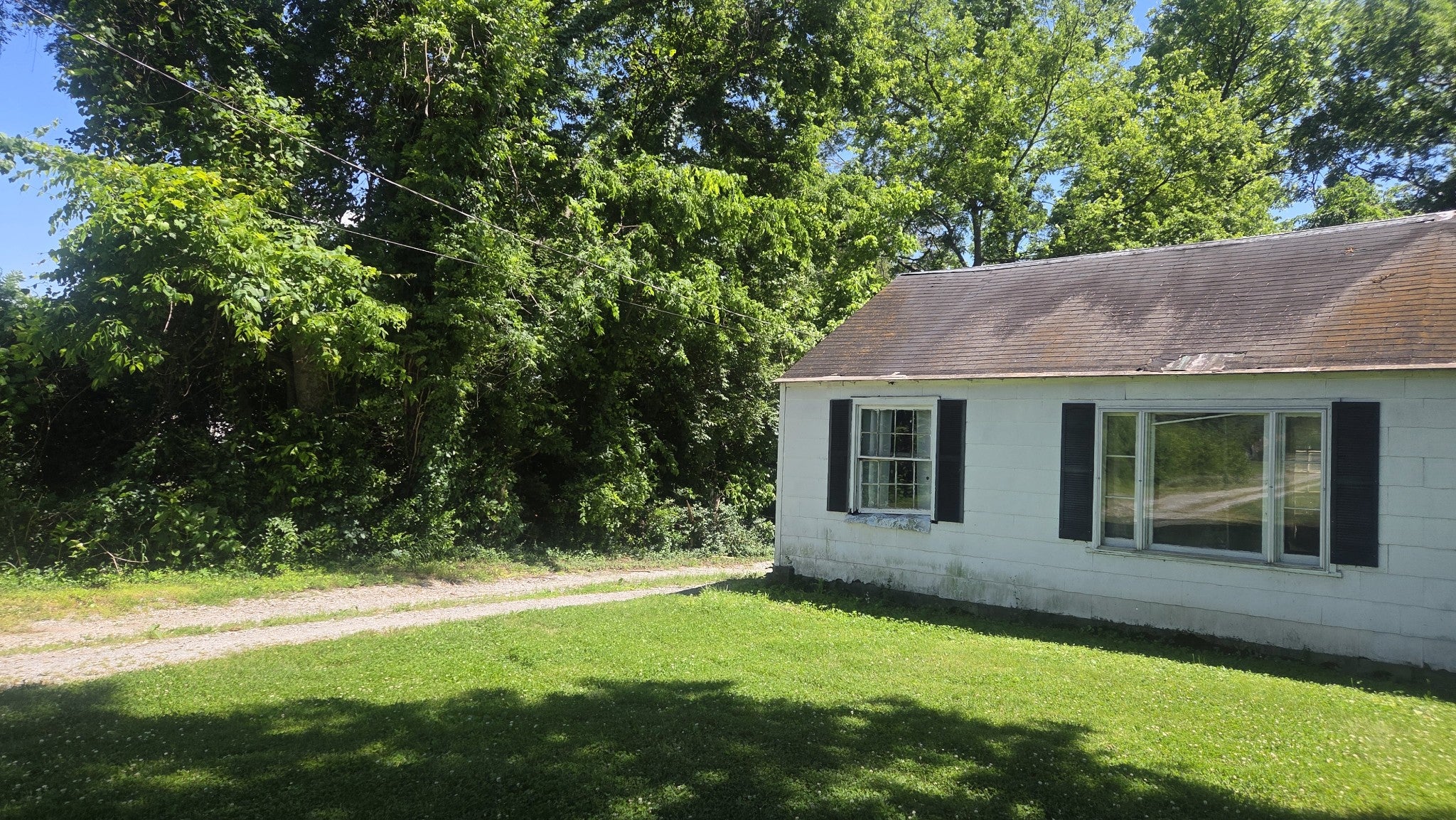 315 Haywood Ln