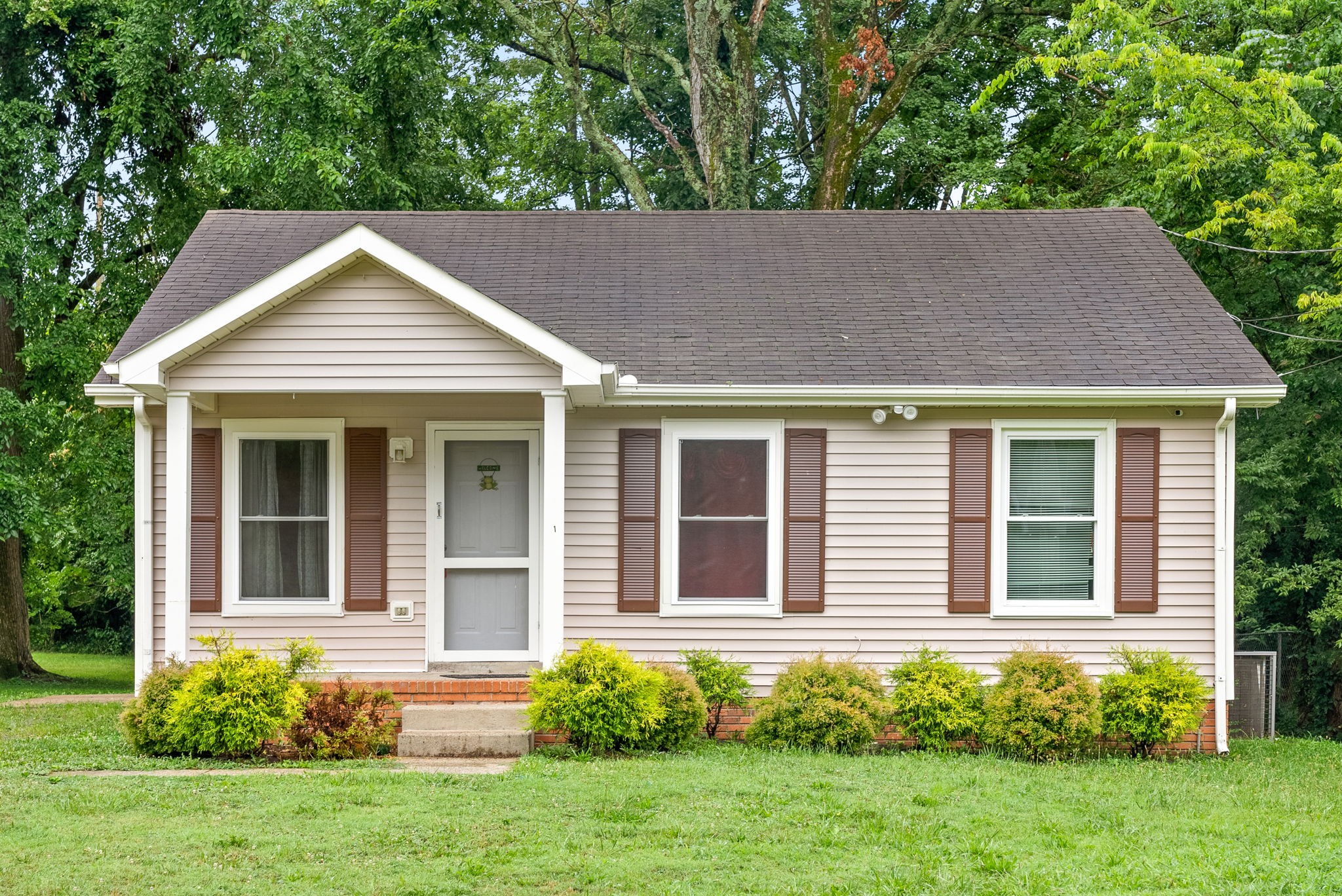 View Clarksville, TN 37042 house