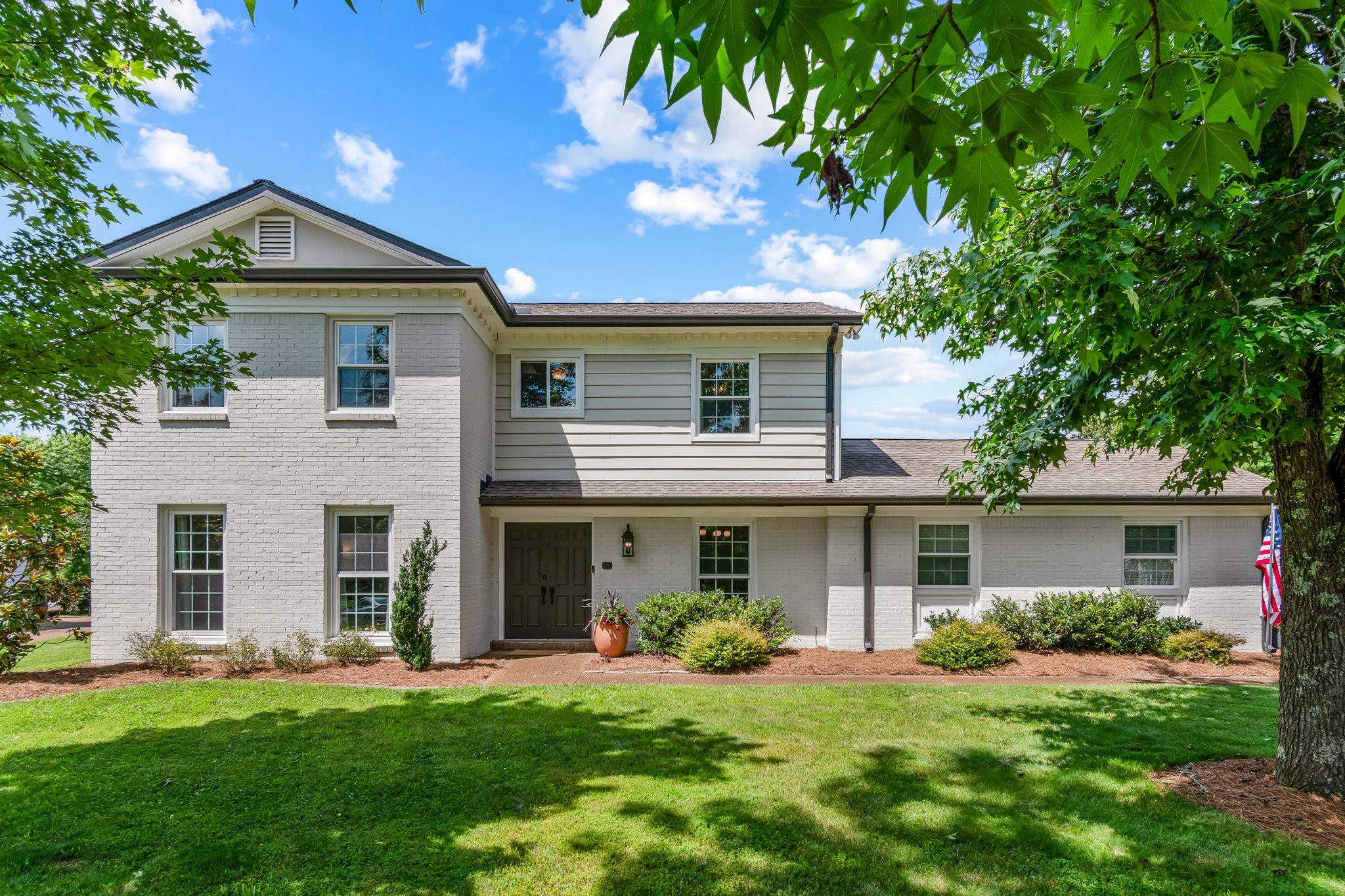 1913 Sam Houston Ct
