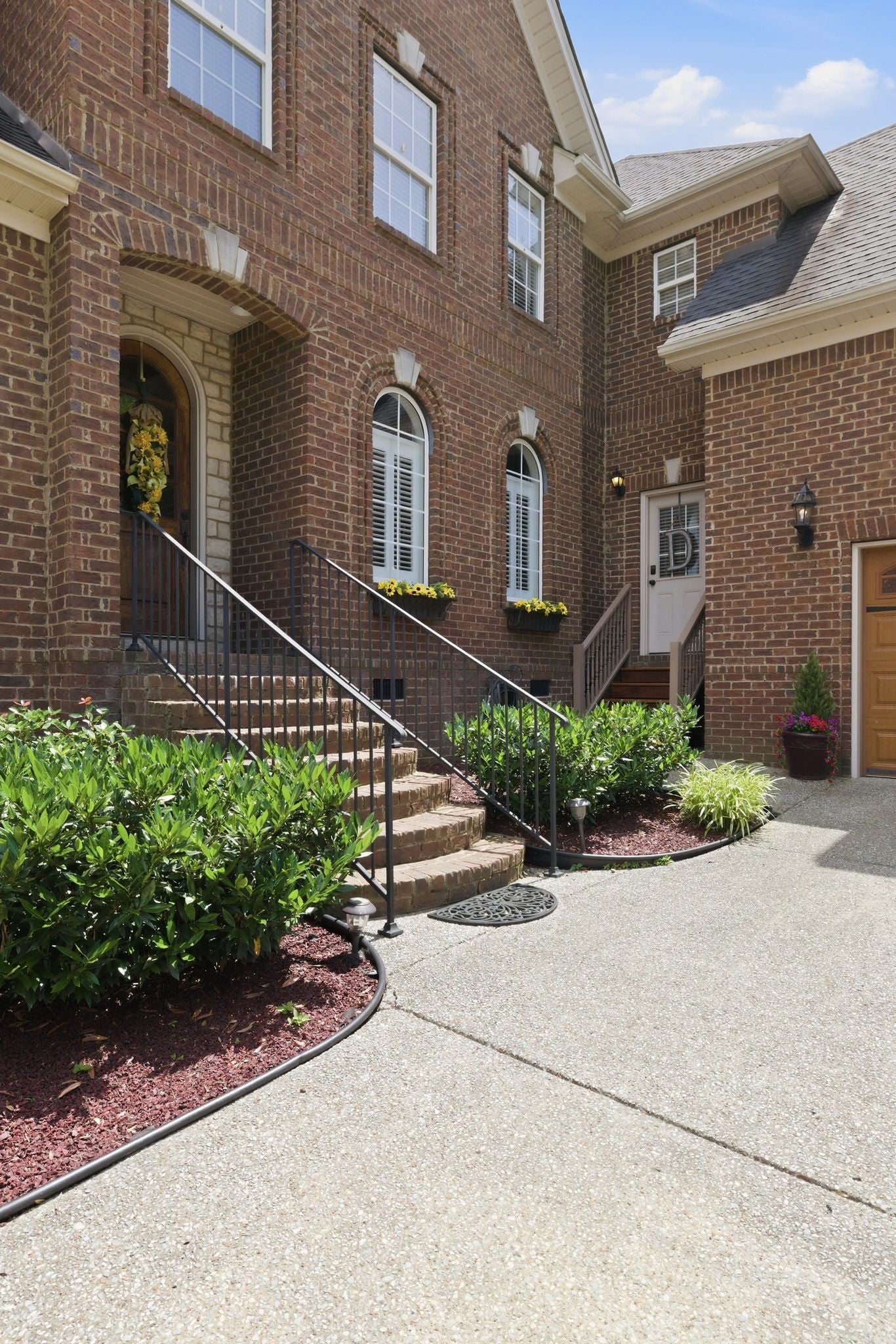 1013 Glessner Dr