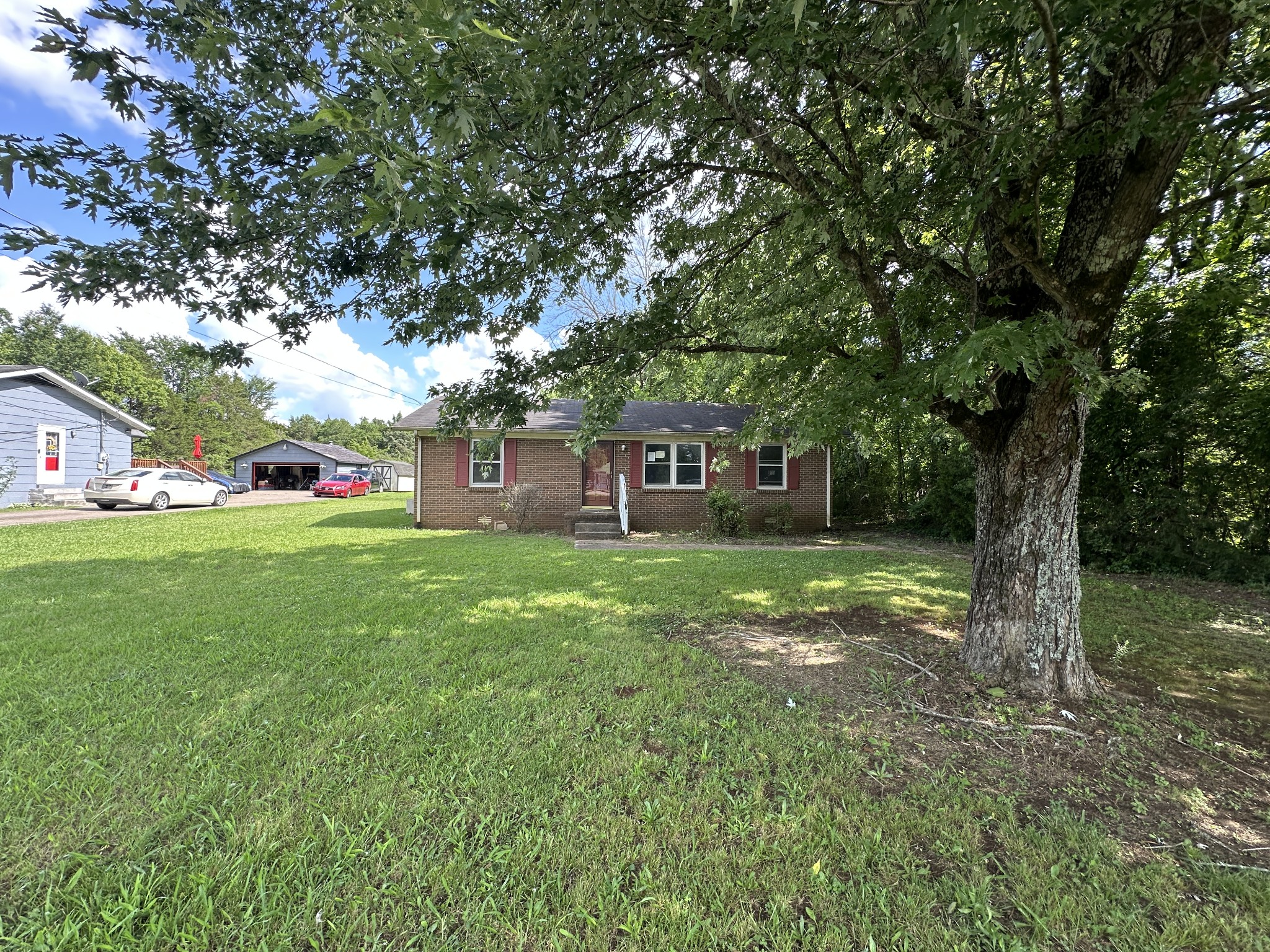 2506 Halls Hill Pike