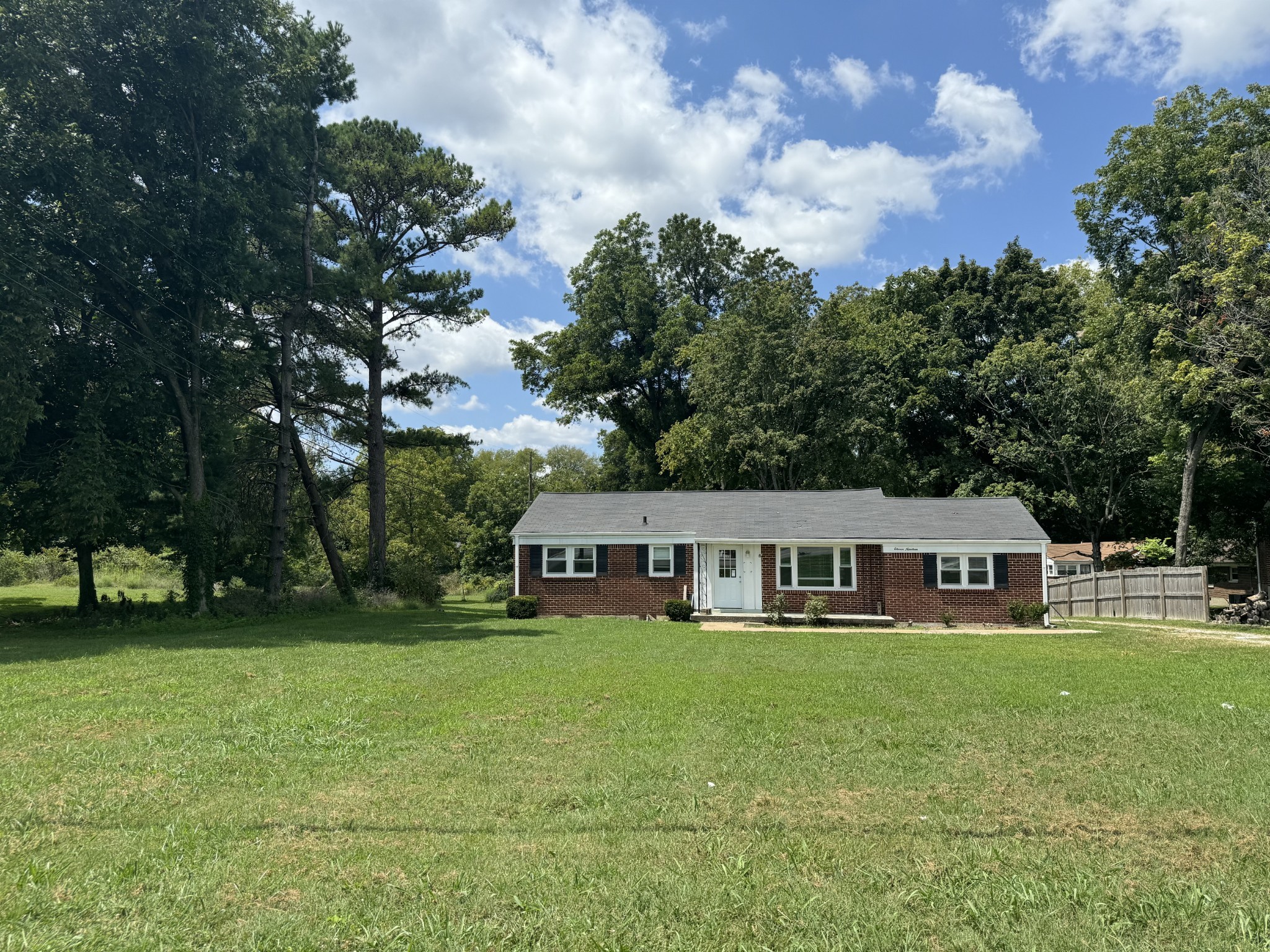 1119 Nashville Hwy