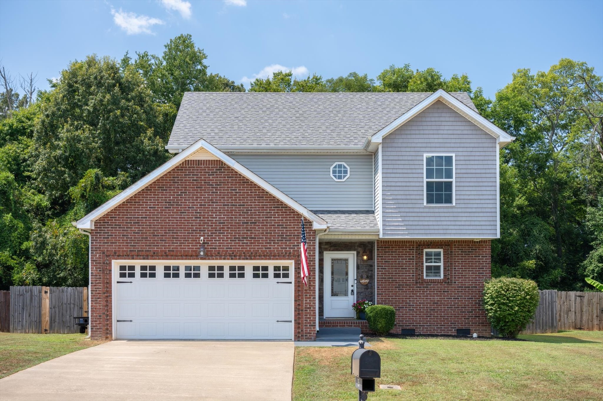 795 Banister Dr