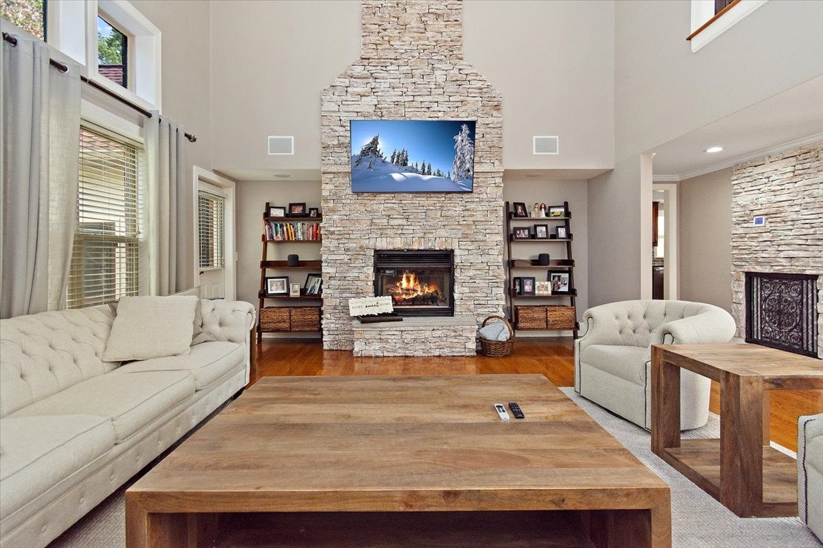 136 Seven Springs Dr