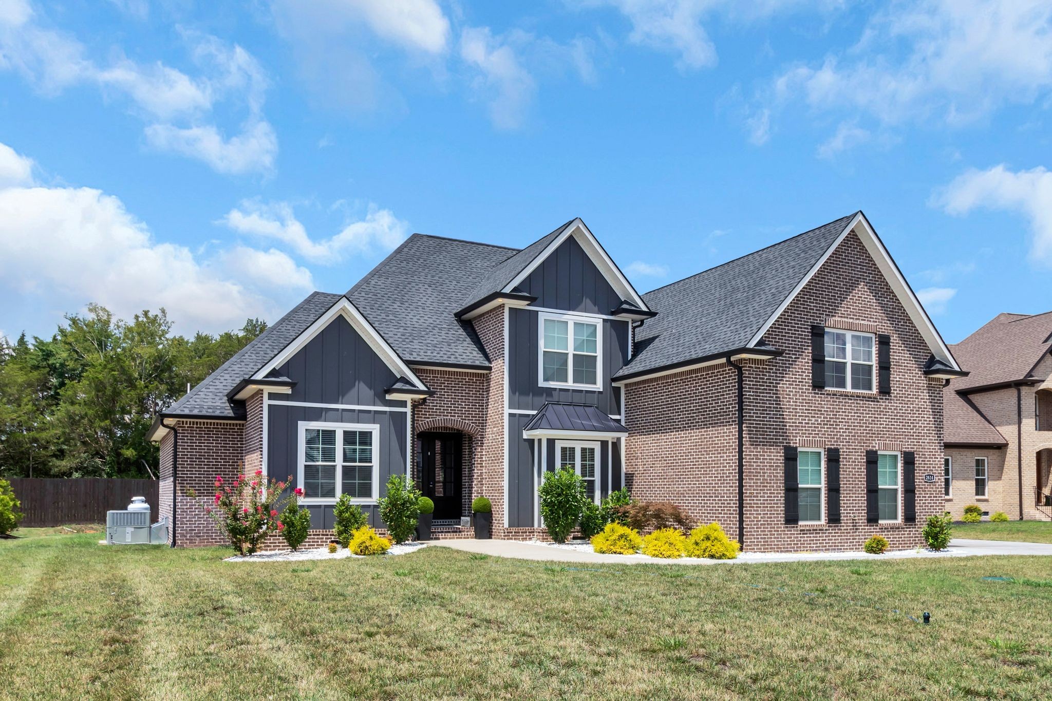 2614 Holly Springs Dr