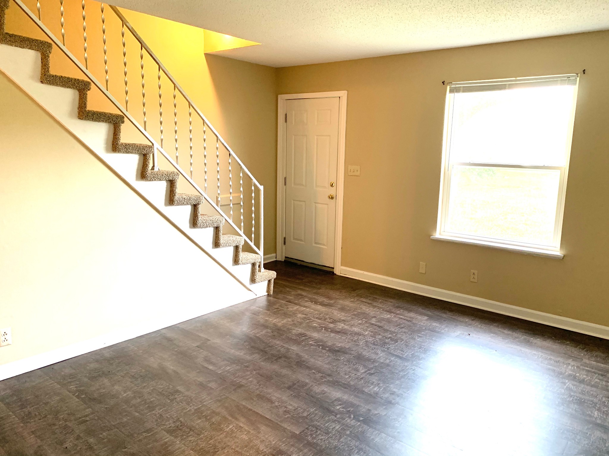 1209 Stateline Rd 49