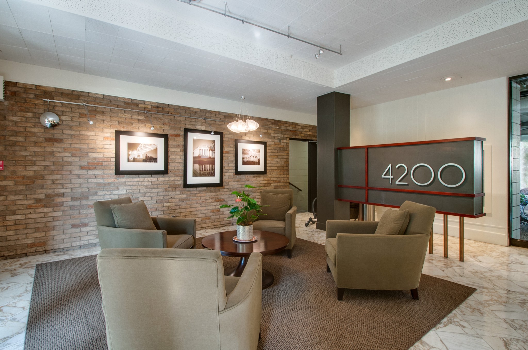 4200 West End Ave 209