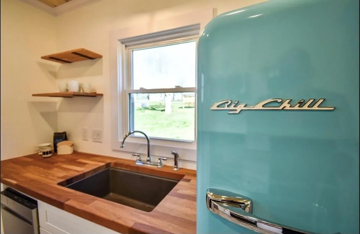 Columbia, Tennessee 38401, United States, 2 Bedrooms Bedrooms, ,1 BathroomBathrooms,Residential,Active,193168