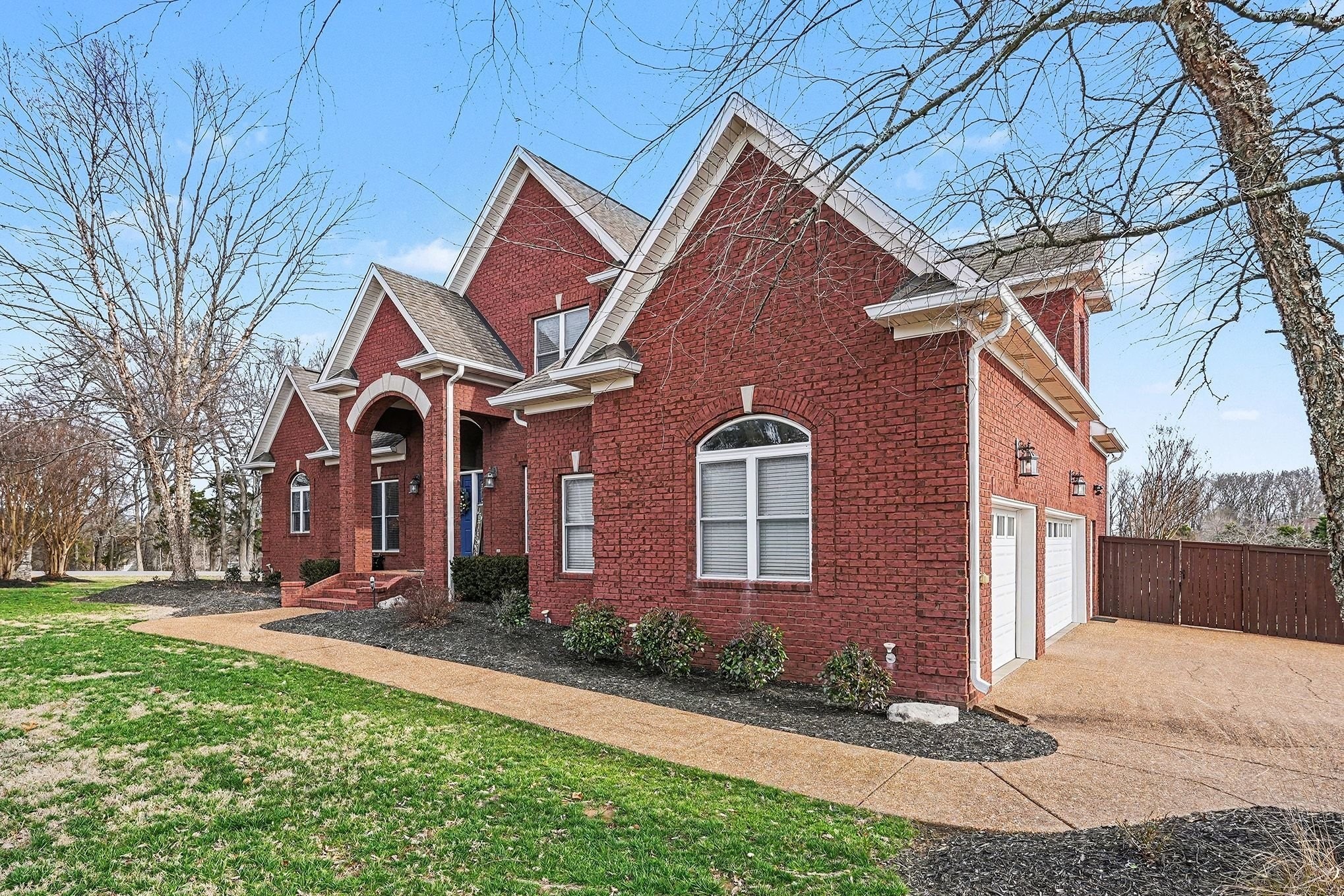 201 James Matthew Ln