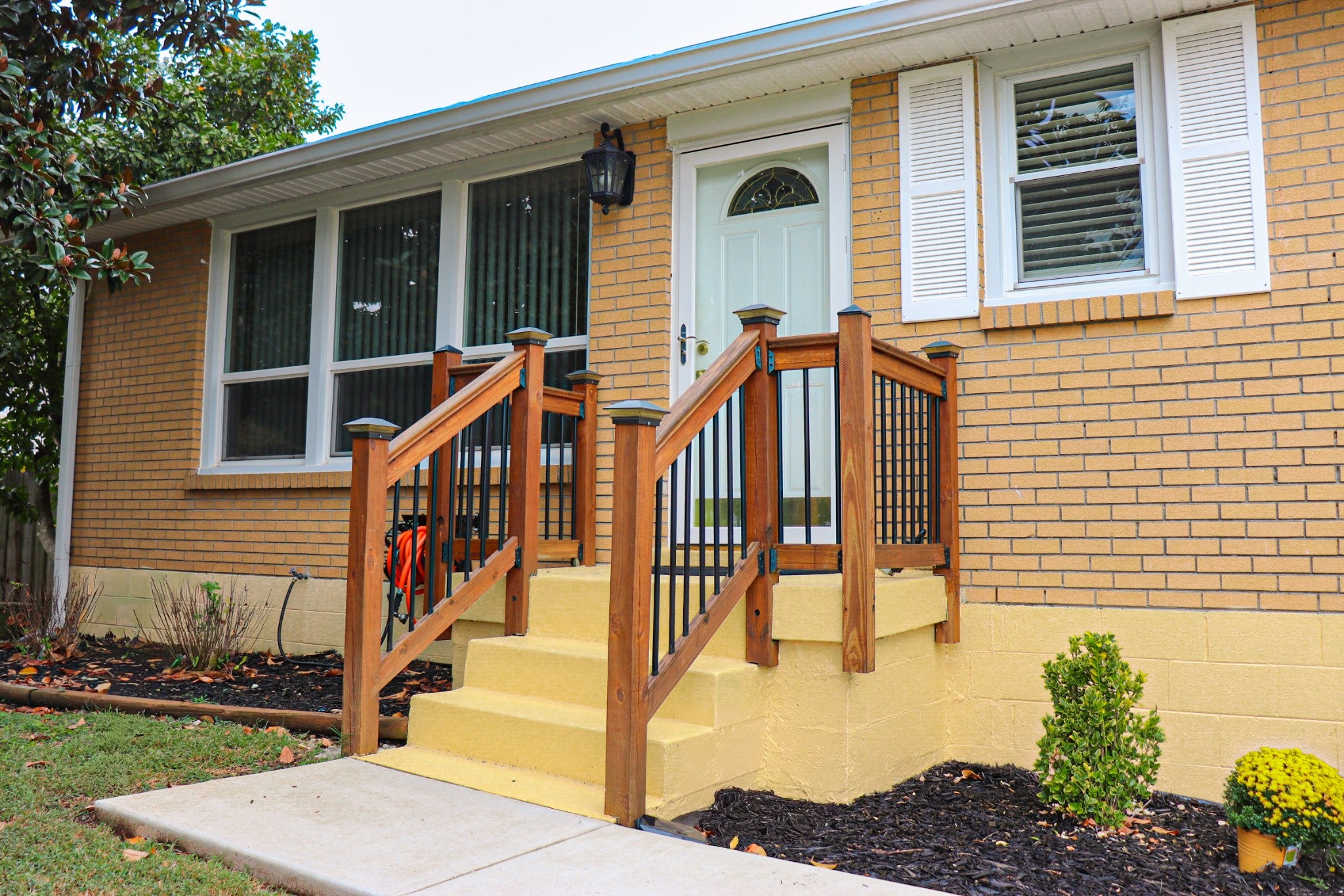 604 Galaxie Dr