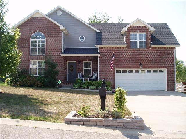 3513 Clover Hill Dr
