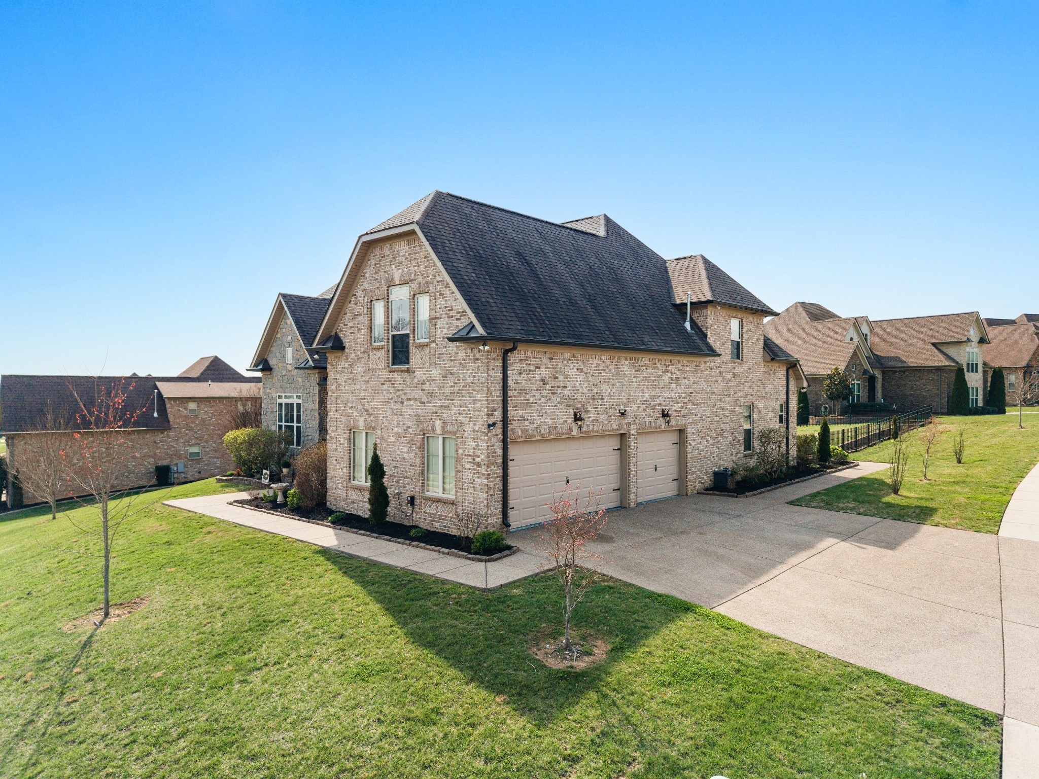 2726 Cherrydale Dr