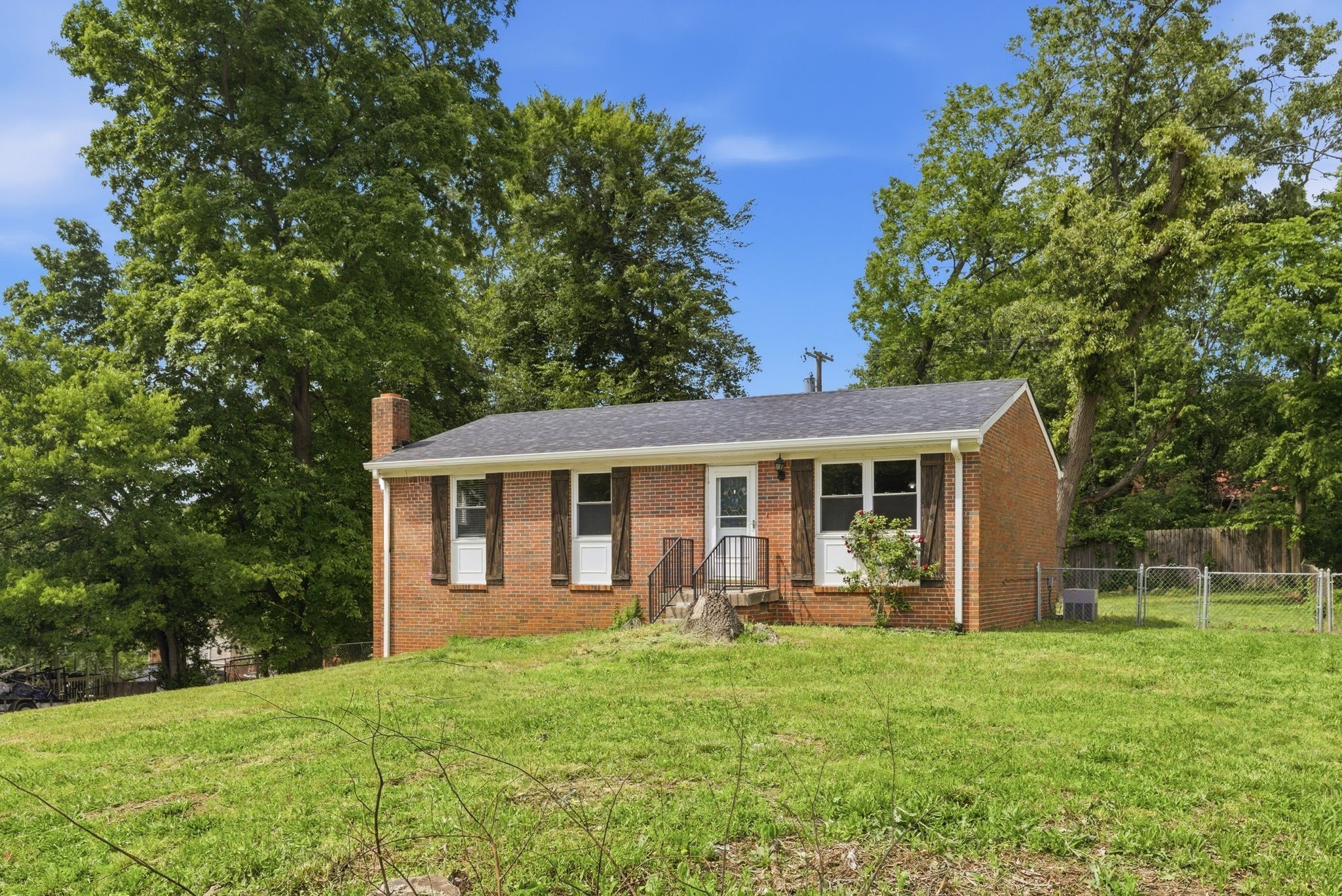 307 Southern Dr
