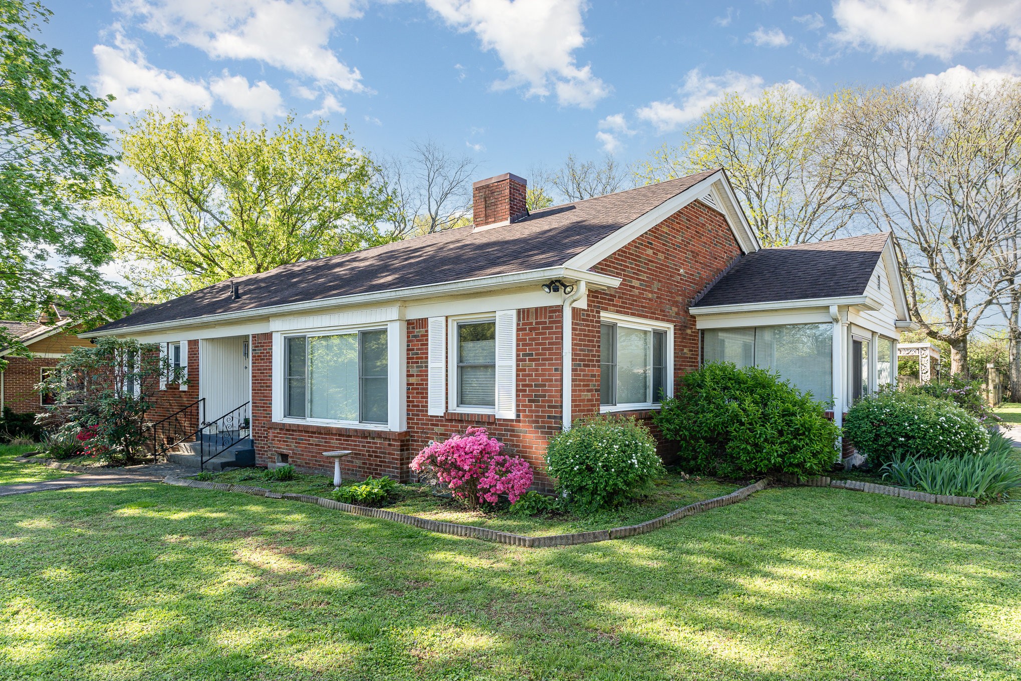 1230 Riverwood Drive
