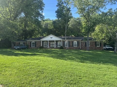 836 Forest Hills Dr Nashville TN 37220