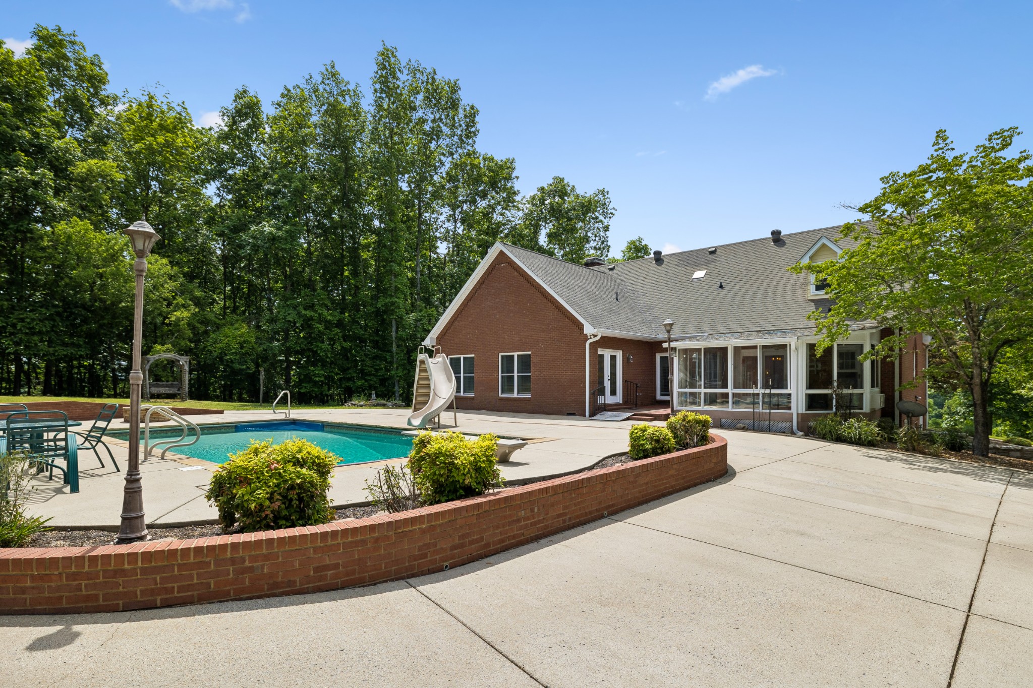 1229 Hogans Branch Rd