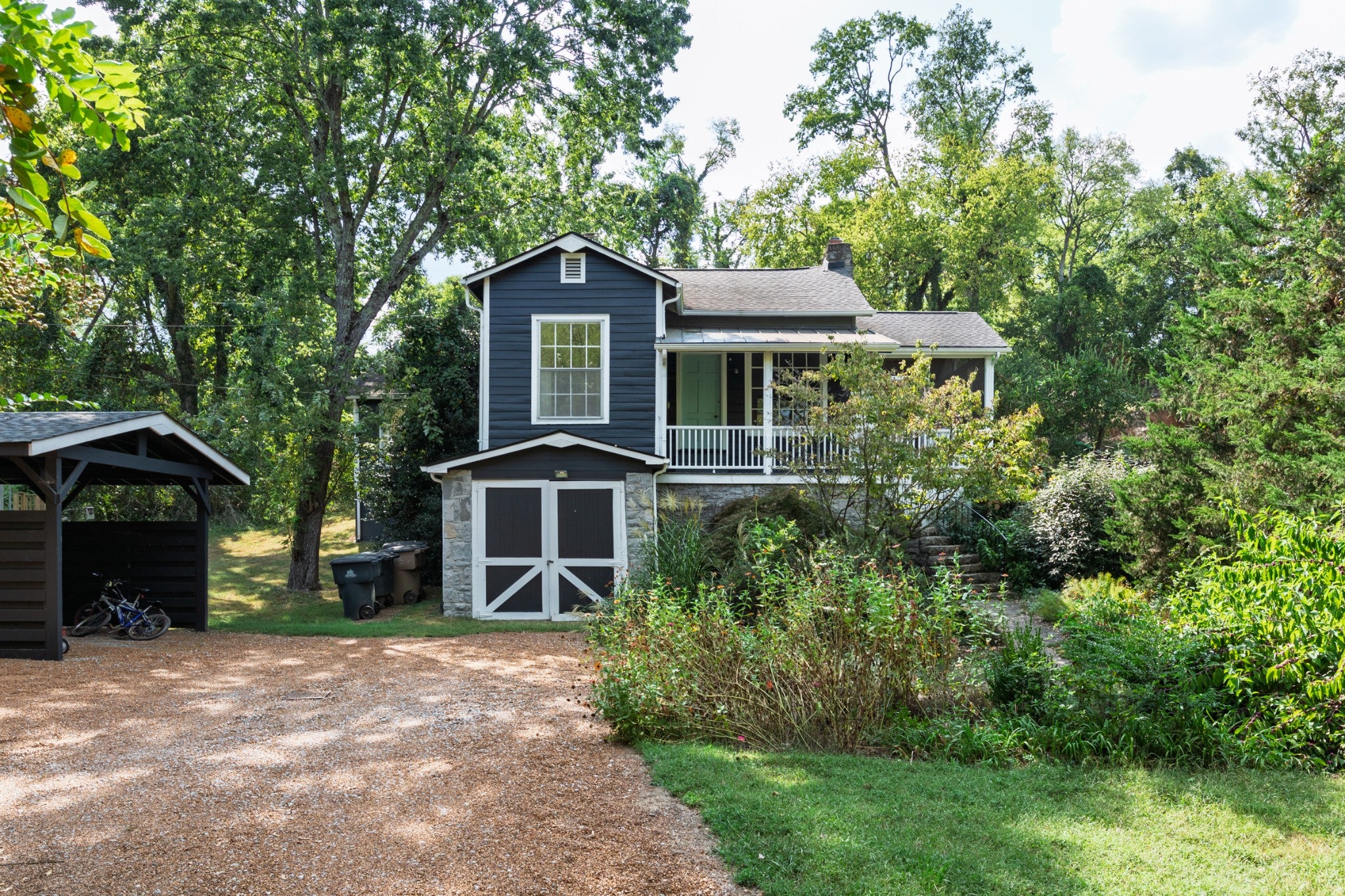 4115 Moss Rose Dr