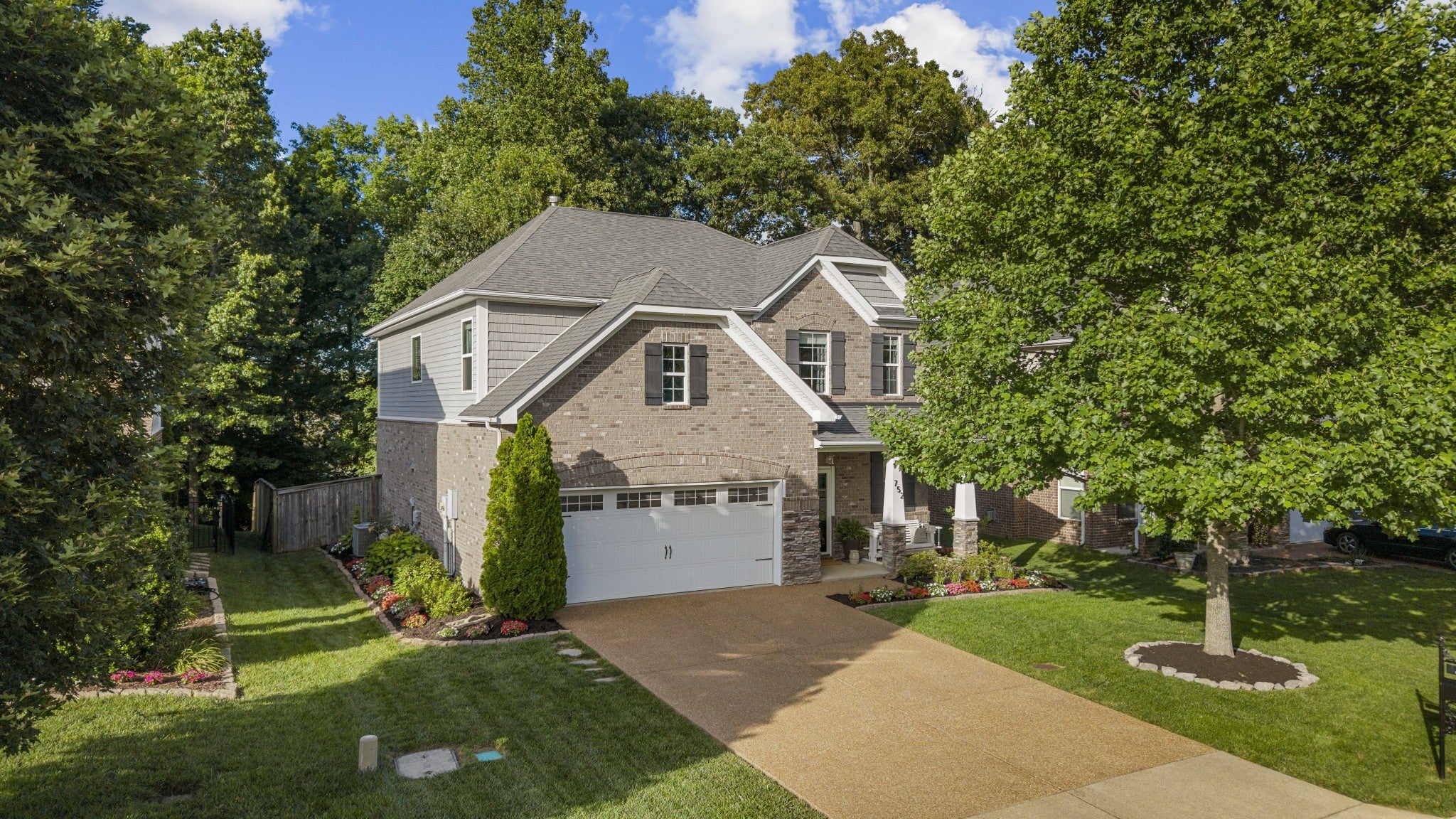 752 Bench Ln