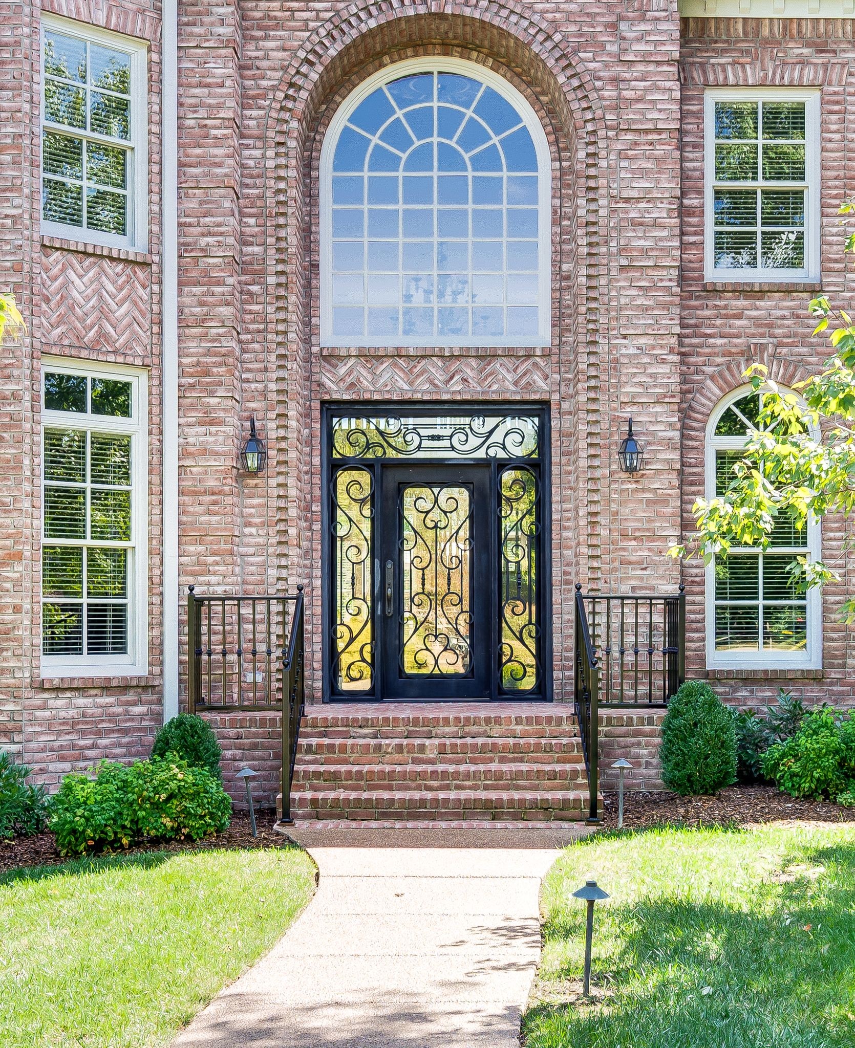 704 Princeton Hills Dr