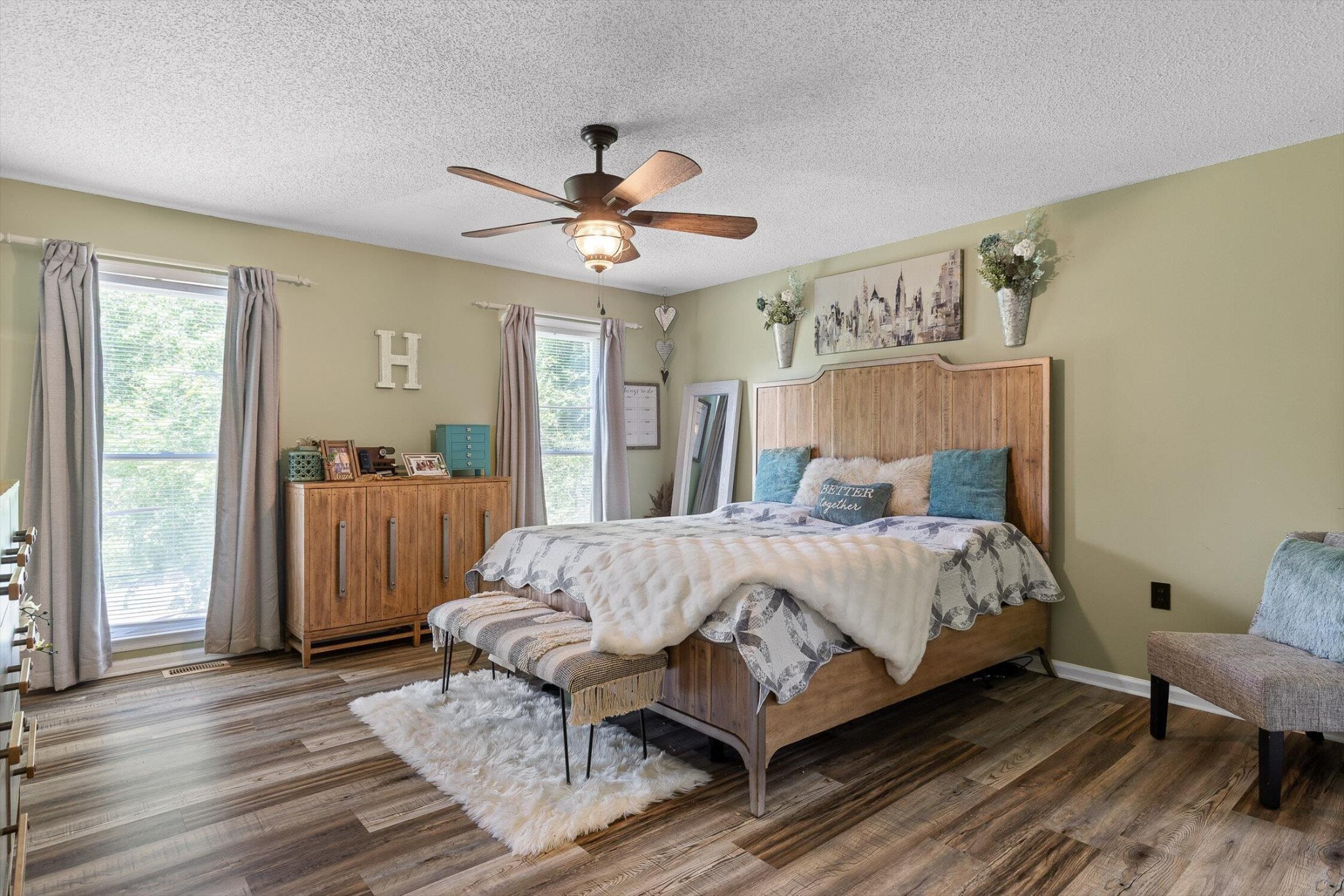1062 Laura Drive