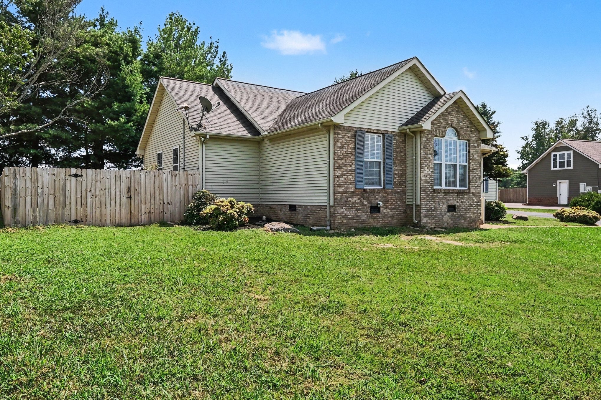 106 Dawn Ct