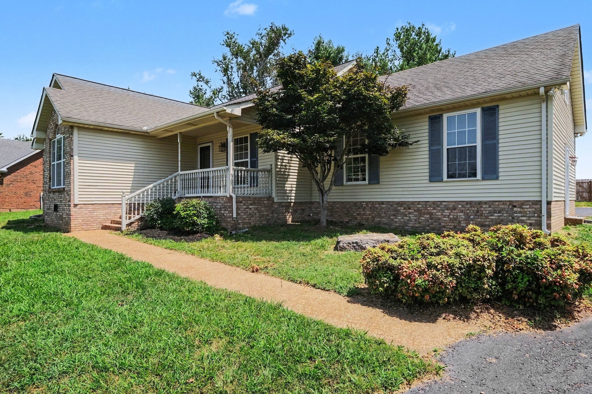 106 Dawn Ct