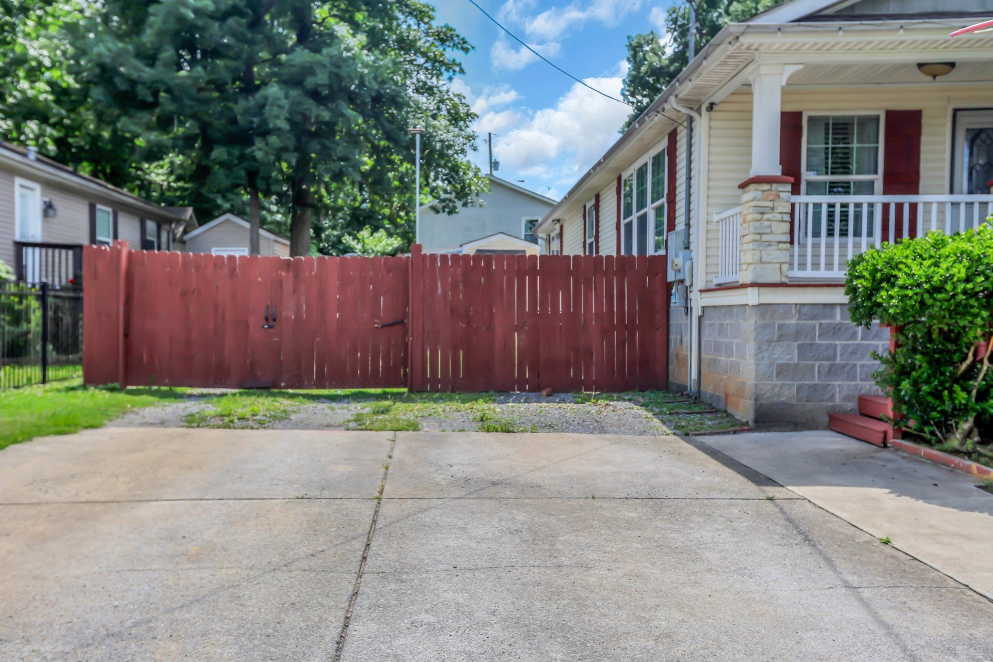 228 Oceanfront Cir S
