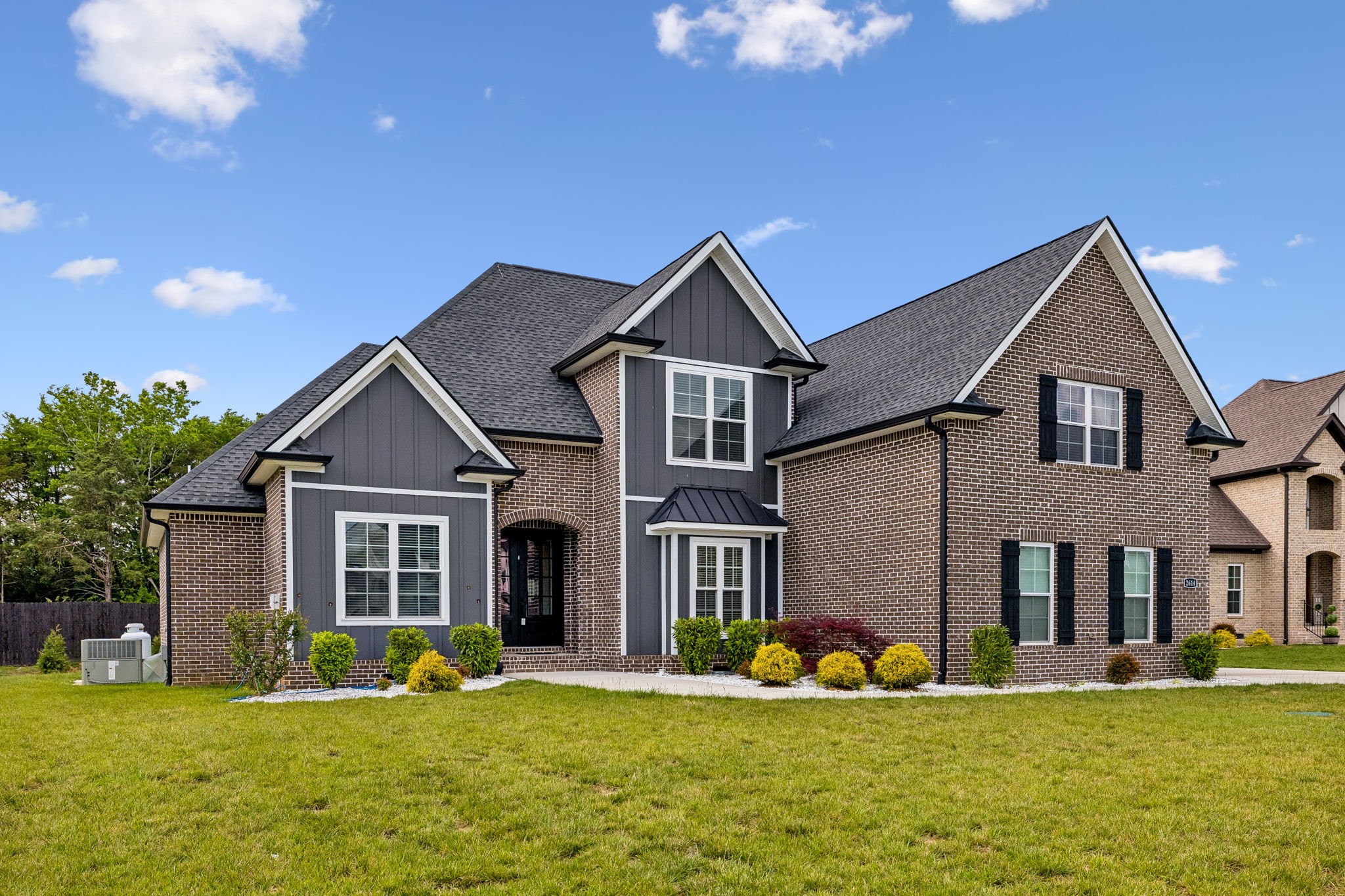 2614 Holly Springs Dr