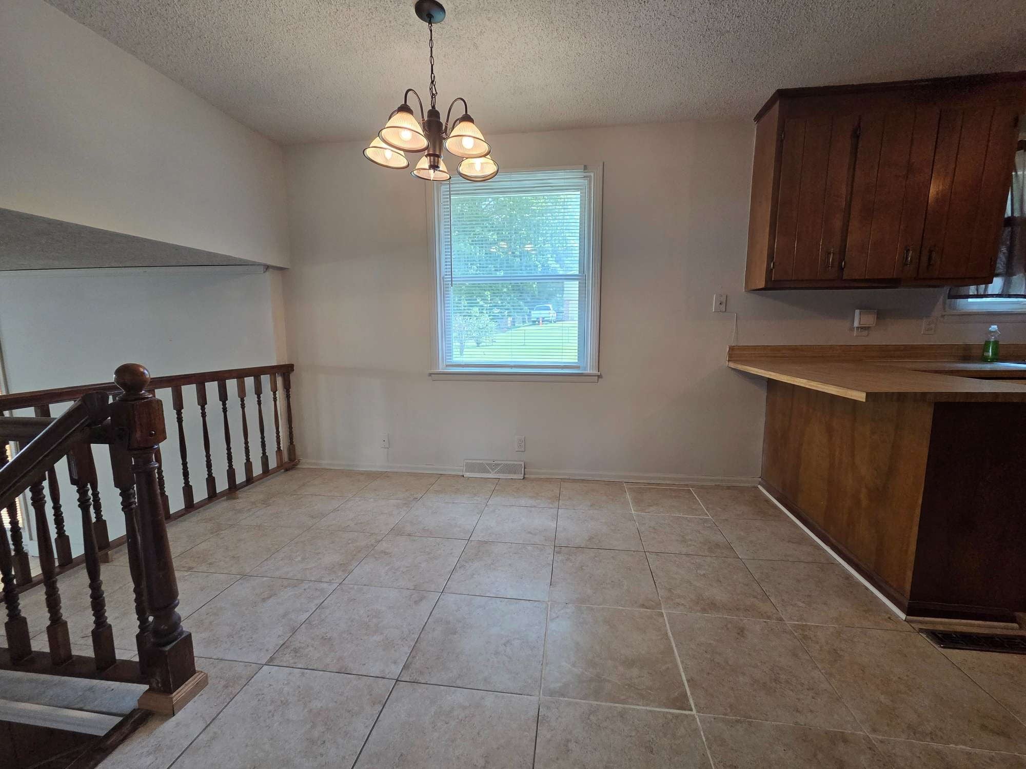 422 Cedarcliff Rd