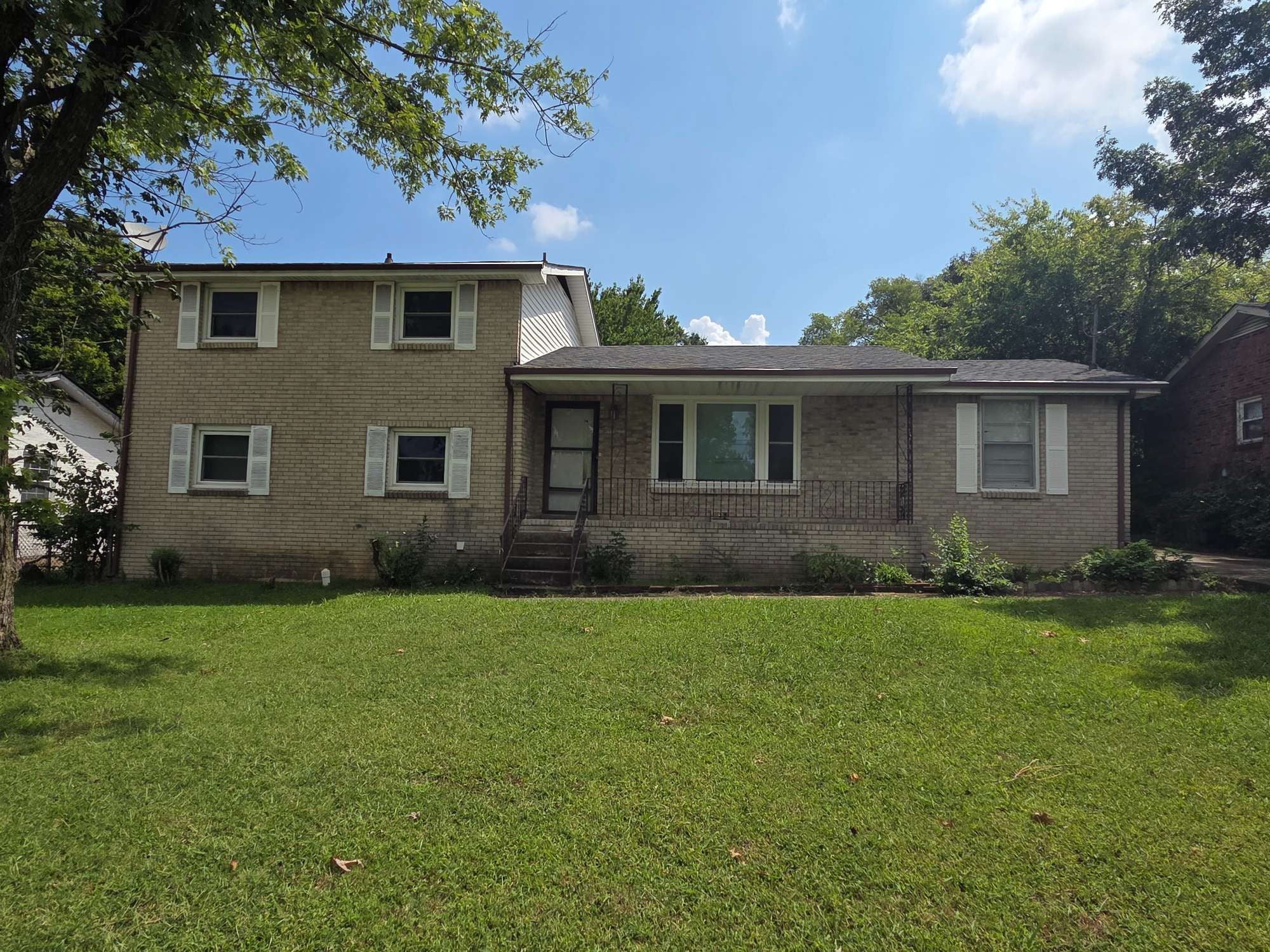 3.0-bed rental at 422 Cedarcliff Rd