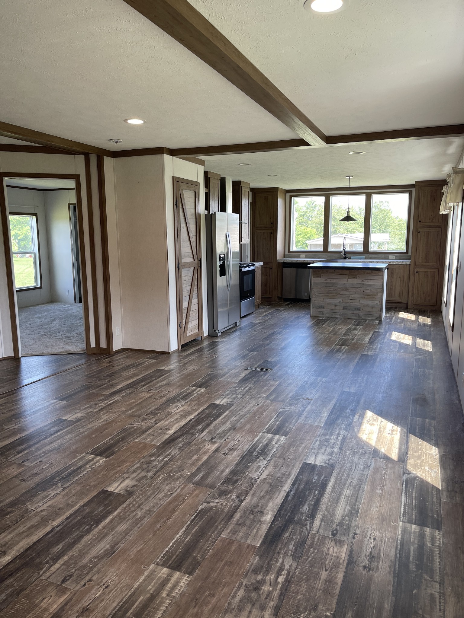 2666 Old Highway 52