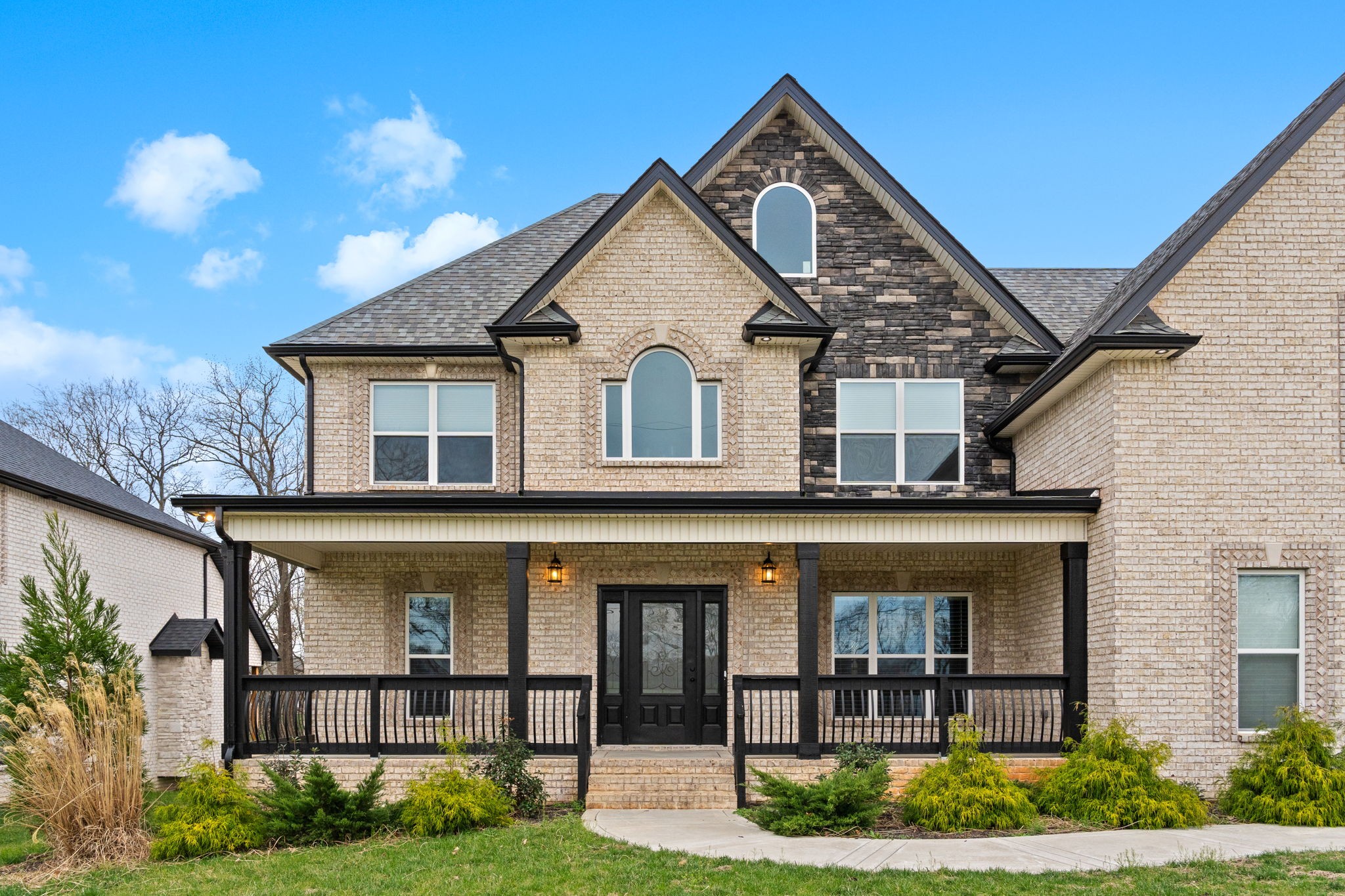1592 Charles Bell Rd