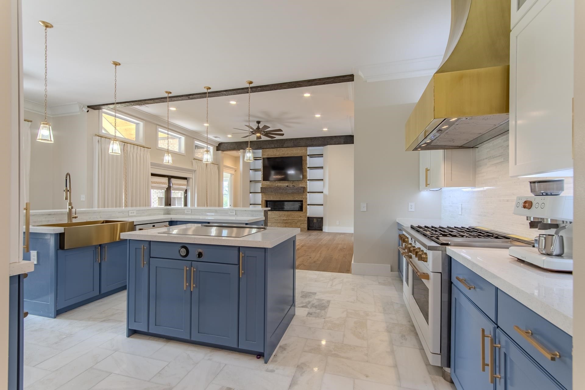 325 WILKES MANOR WAY