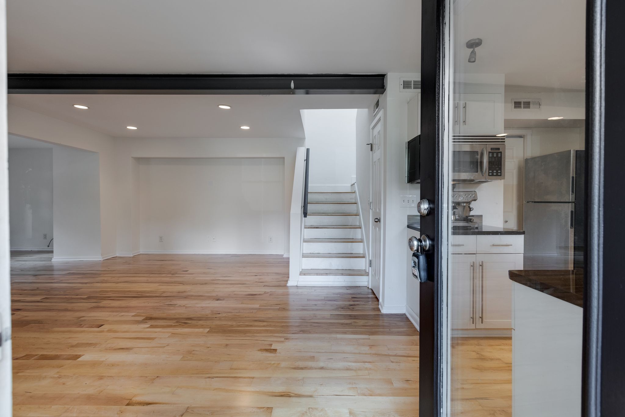 940 Gale Ln 101
