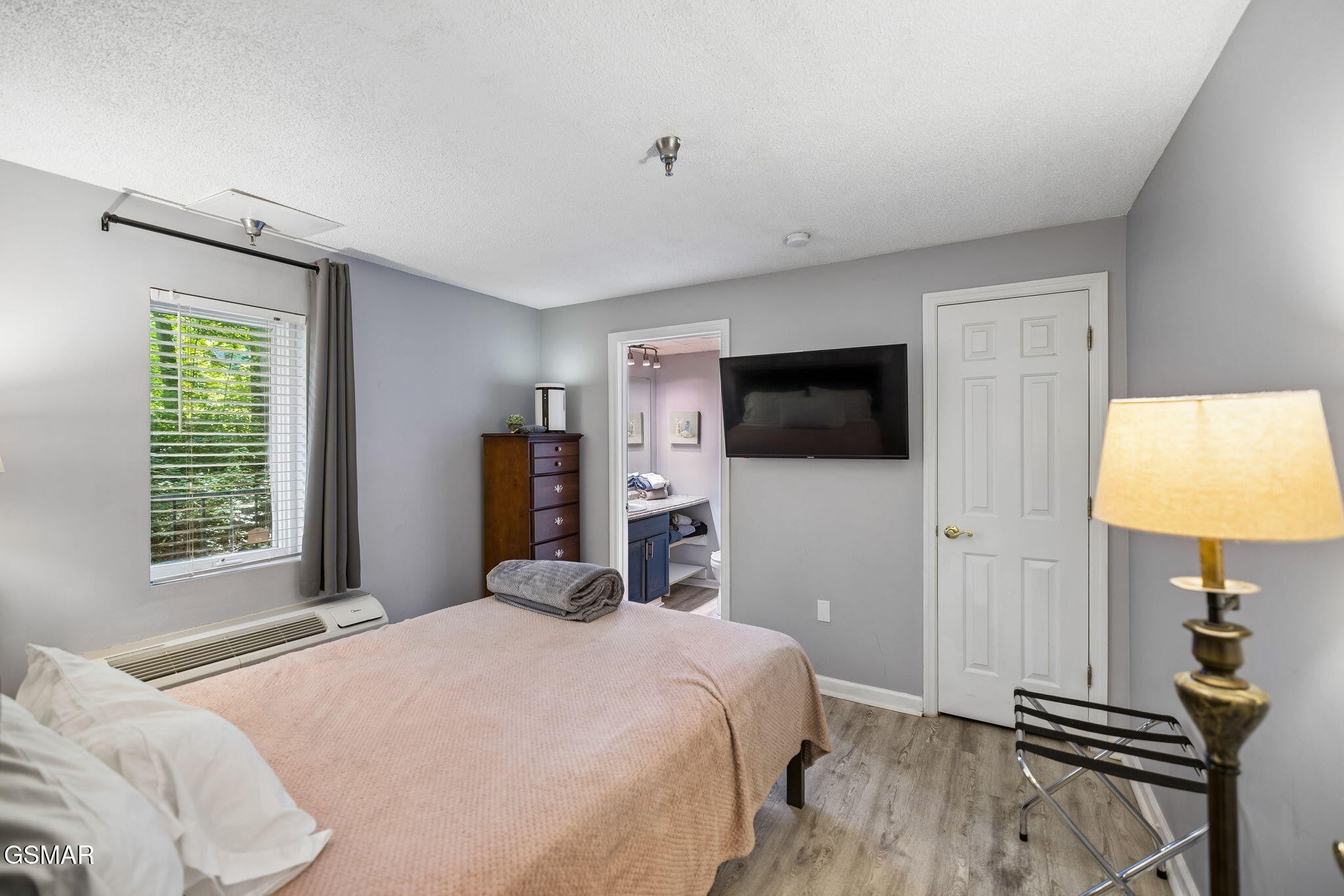 413 Baskins Creek Road 405