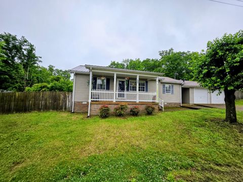 Photo of 108 Arnold St, Centerville, TN 37033 (MLS # 3191378)