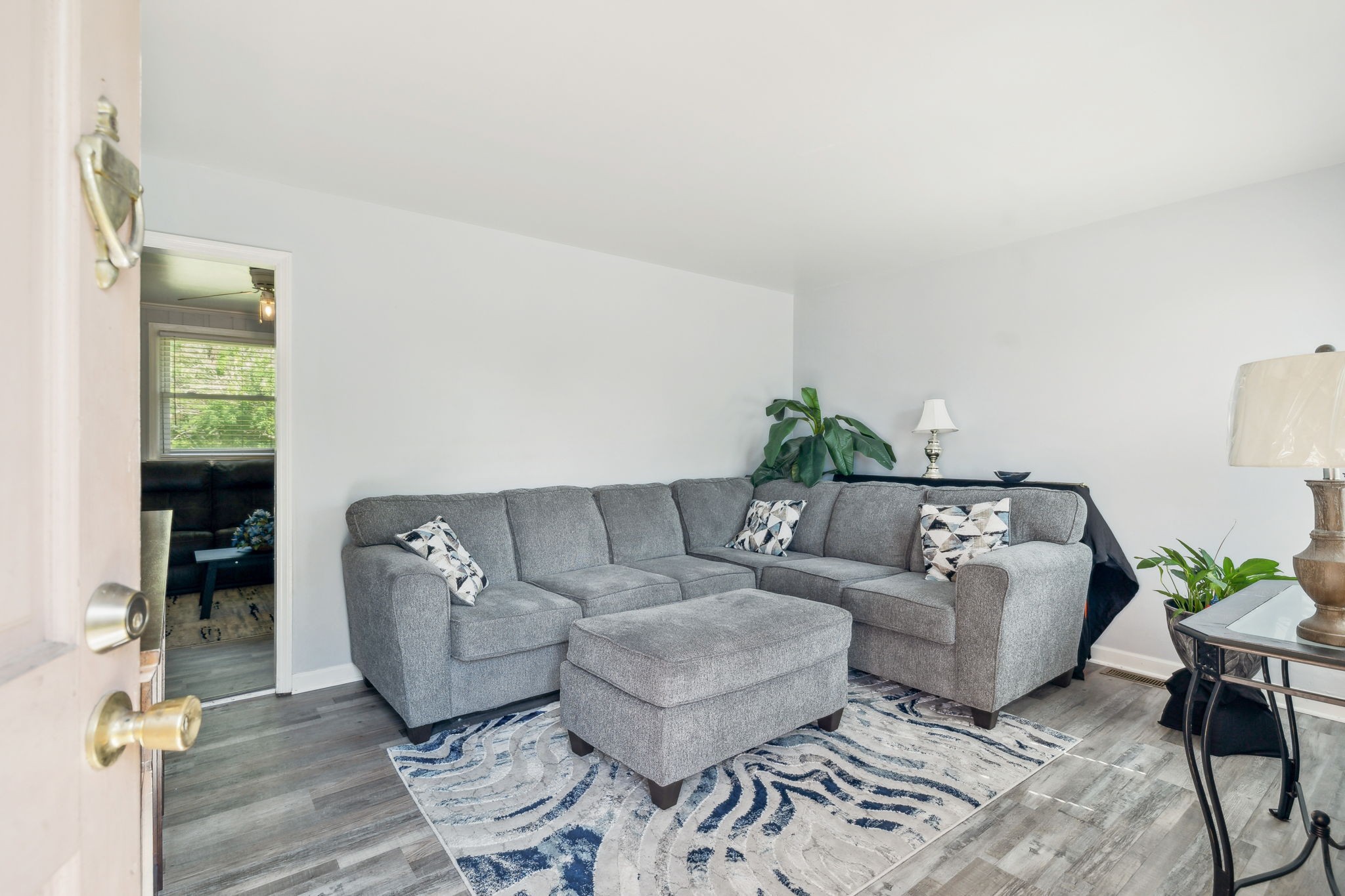 3918 Crouch Dr