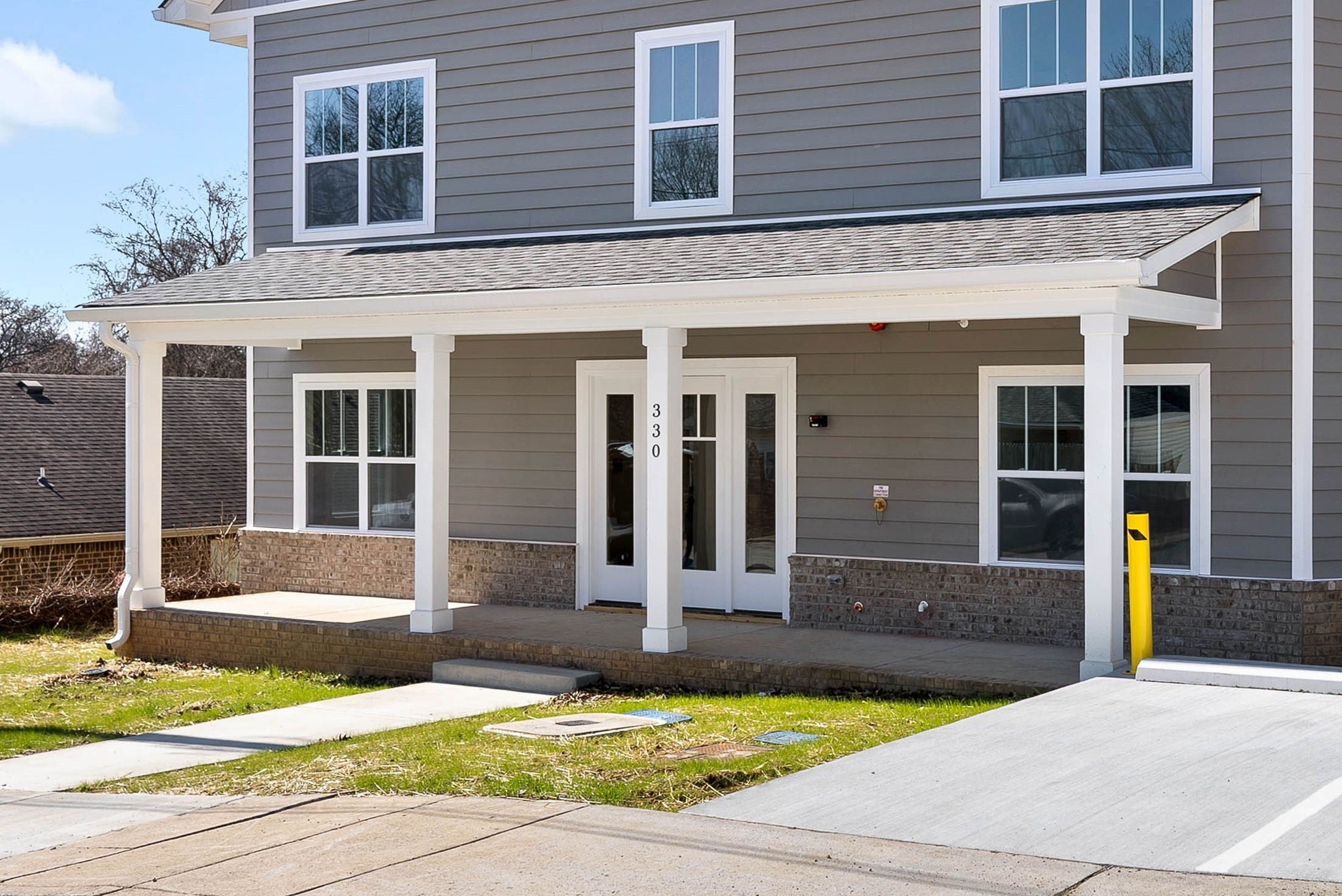 330 Academy Ave 103
