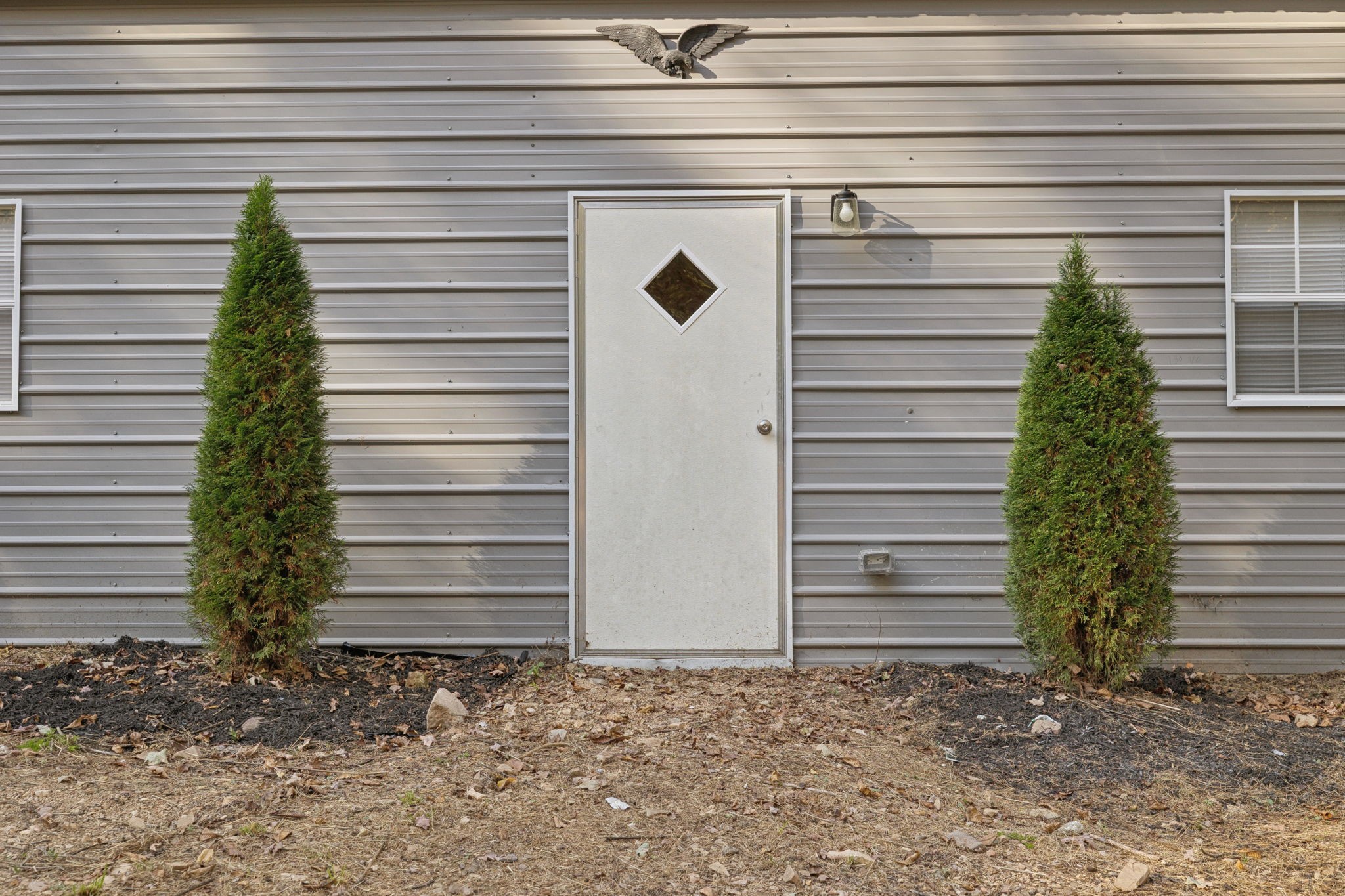 1399 Roberts Creek Rd