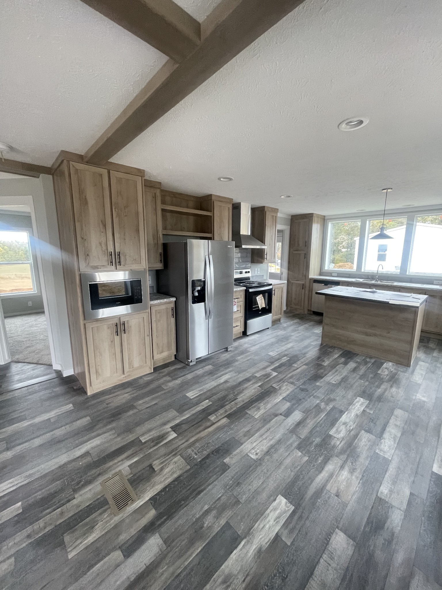 889 white springs road