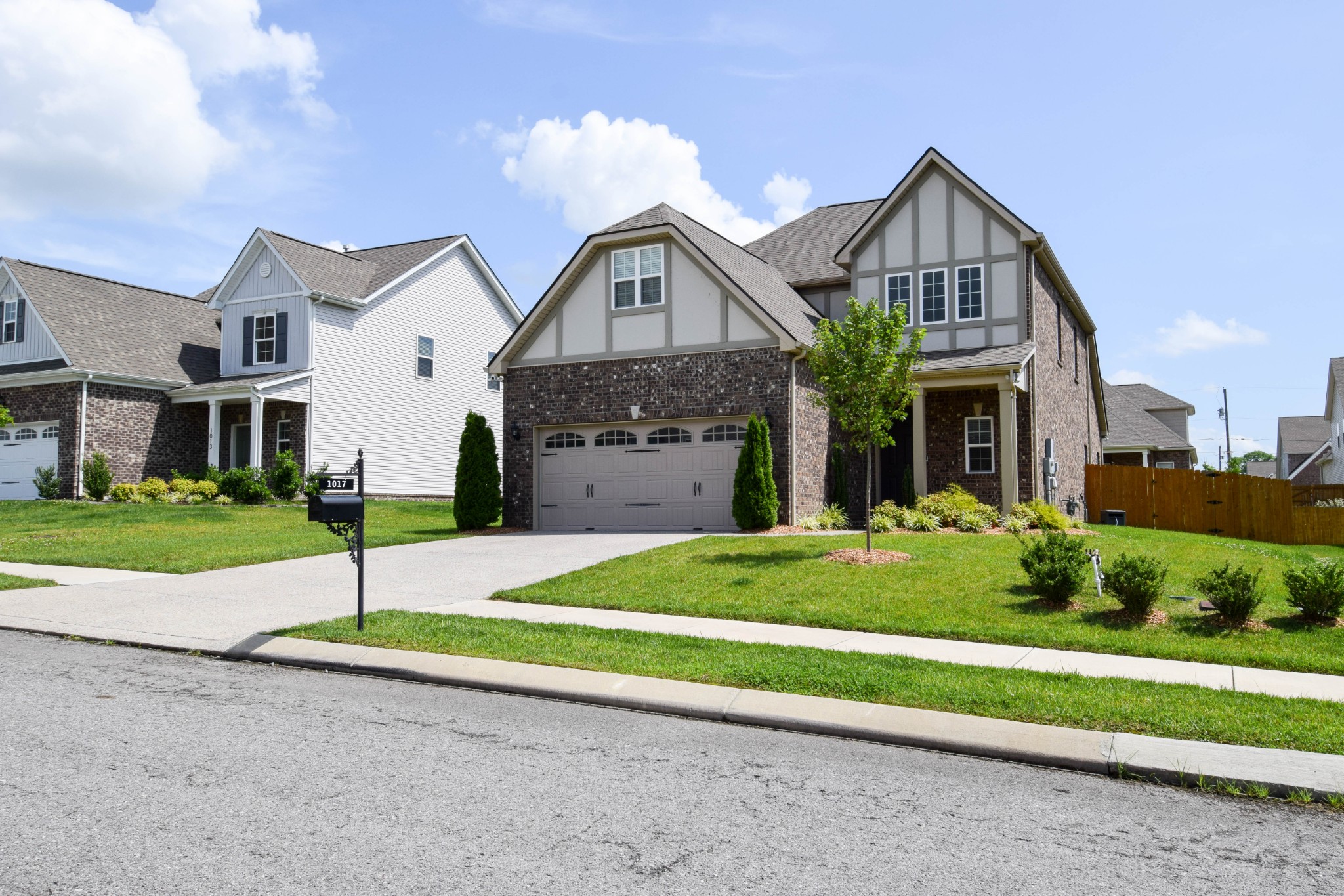 1017 Wickshire Dr