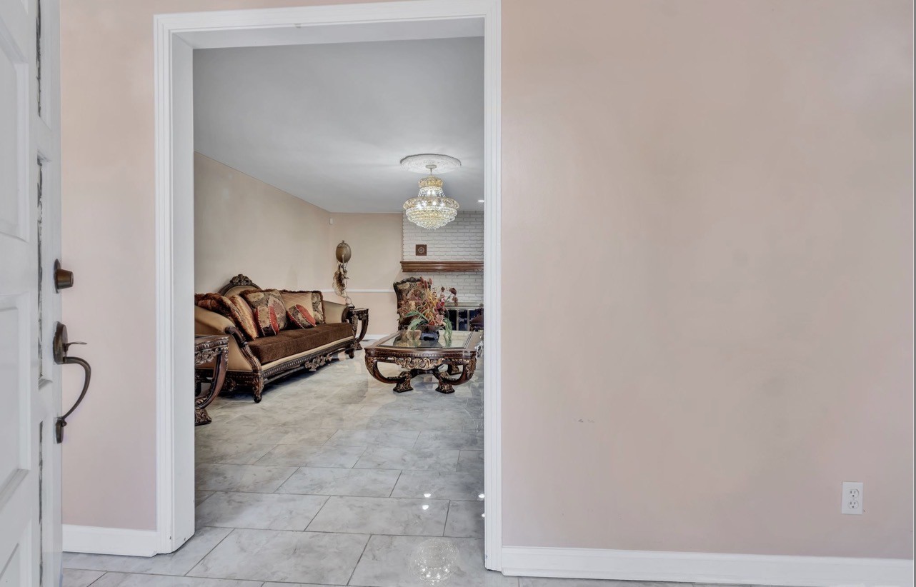 454 W Campbell Rd