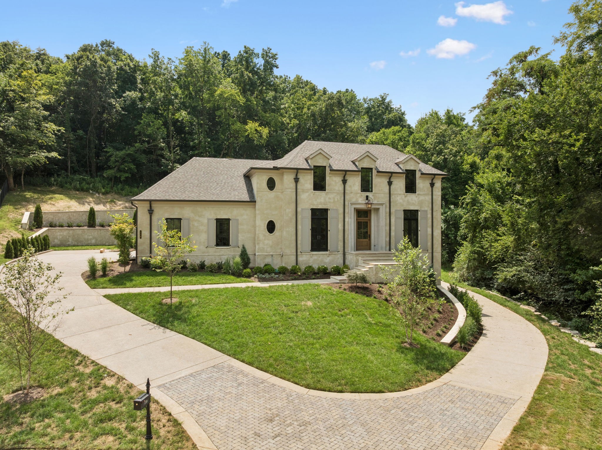116 Earlham Ct