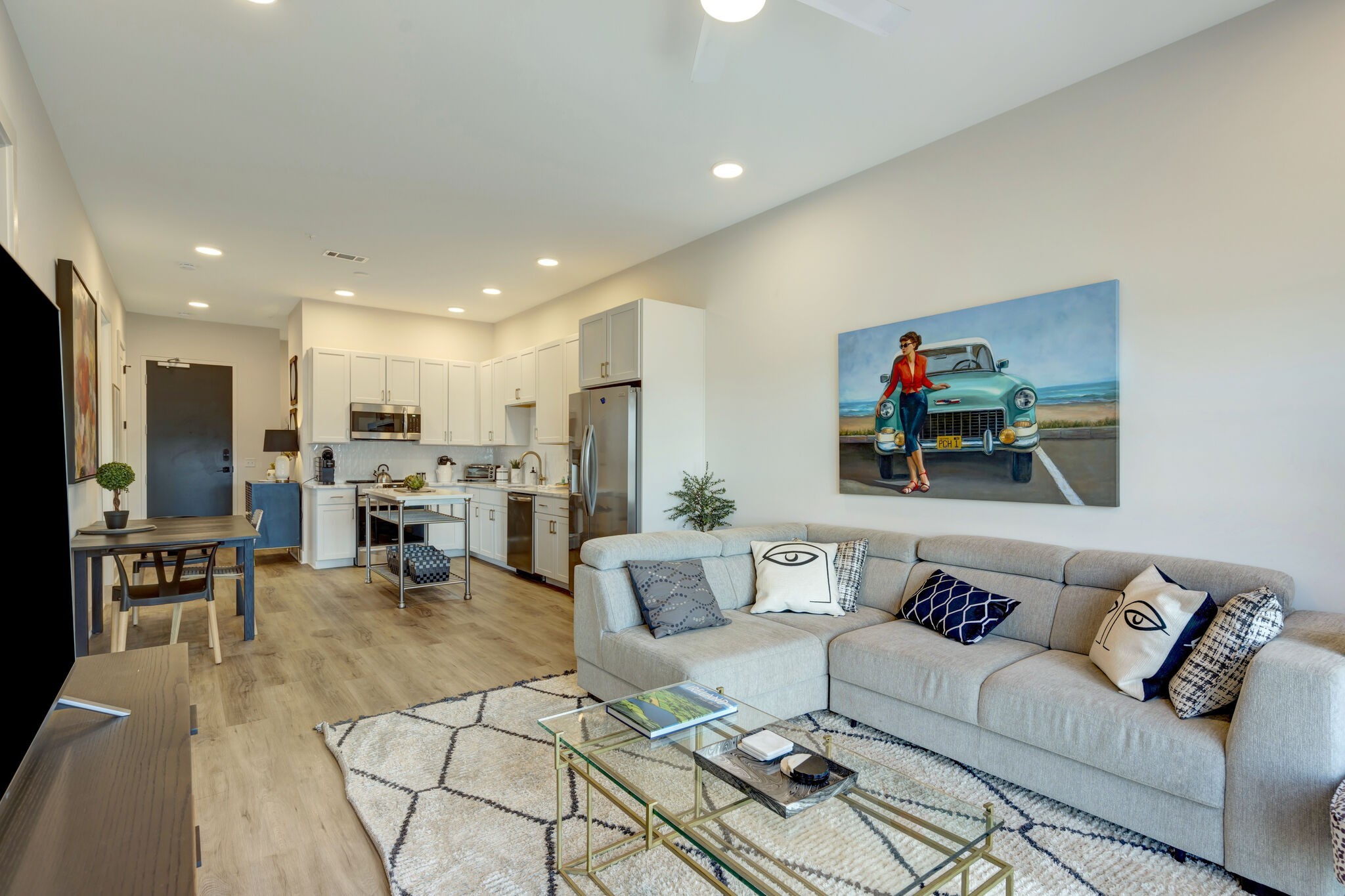 815 Main St 406