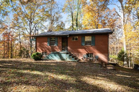 1025 Robin Court Kingston Springs TN 37082
