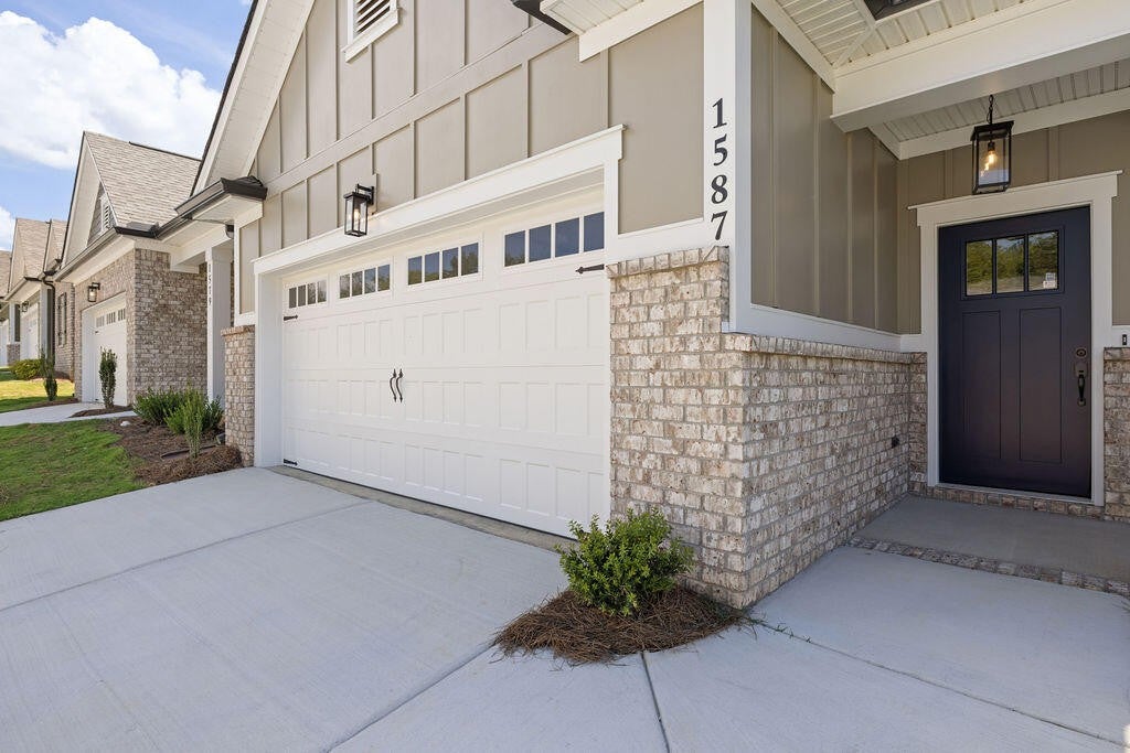 1587 Whisper Winds Lane