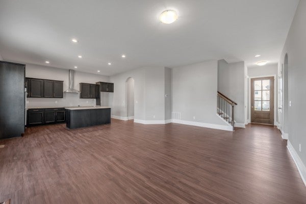 971 Hunters Ln