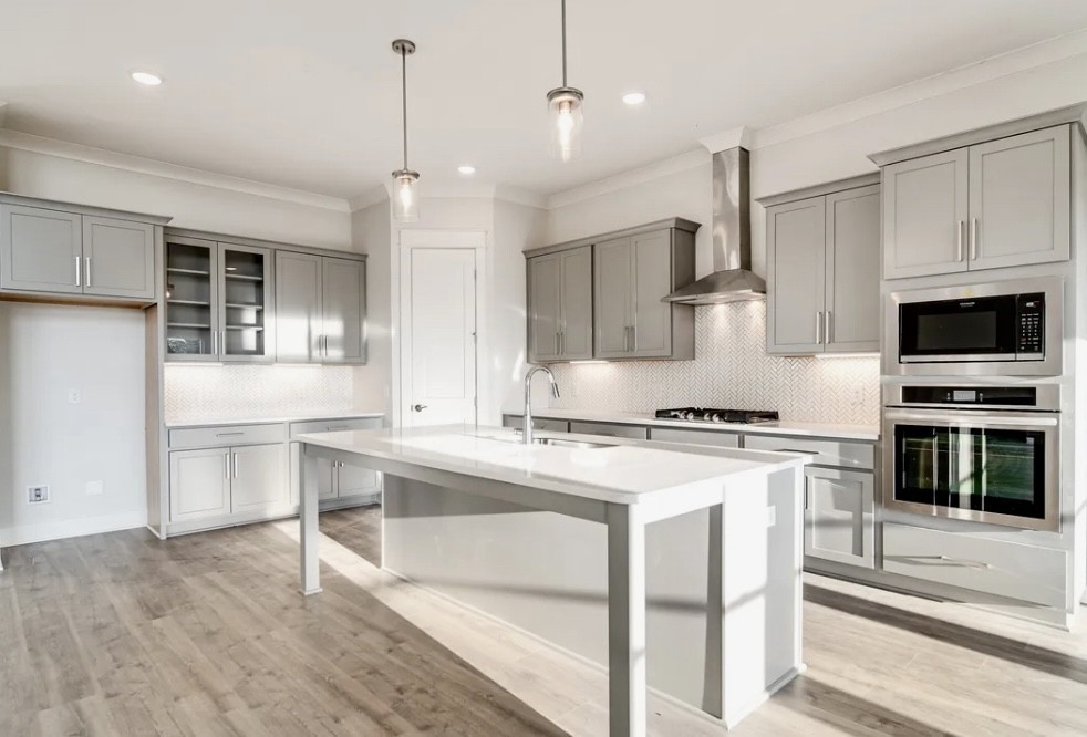 7262 Fairlawn Drive