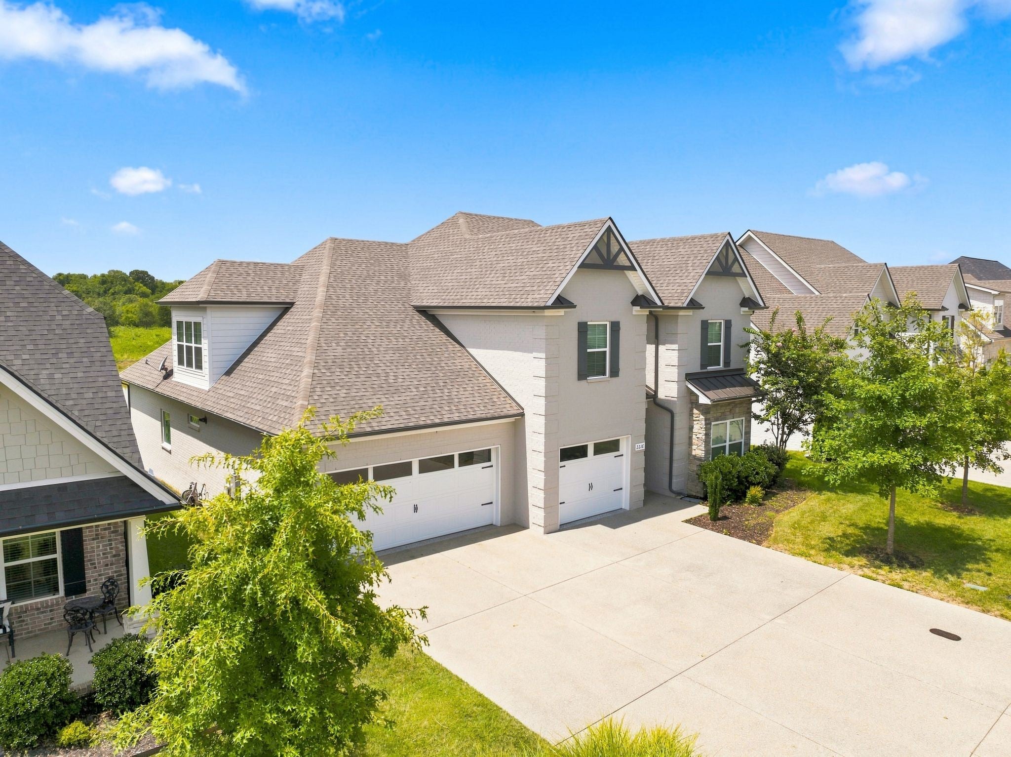 2212 Winterdale Dr