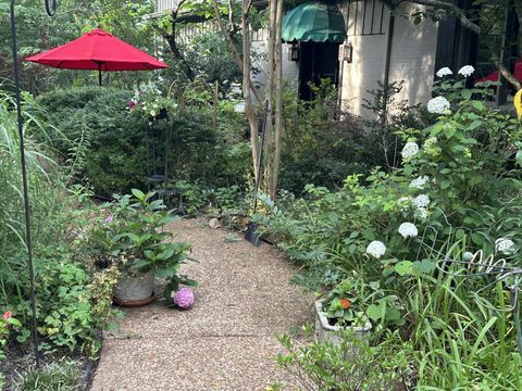 Photo of 2004 Otter Creek Rd, Nashville, TN 37215 (MLS # 3168013)